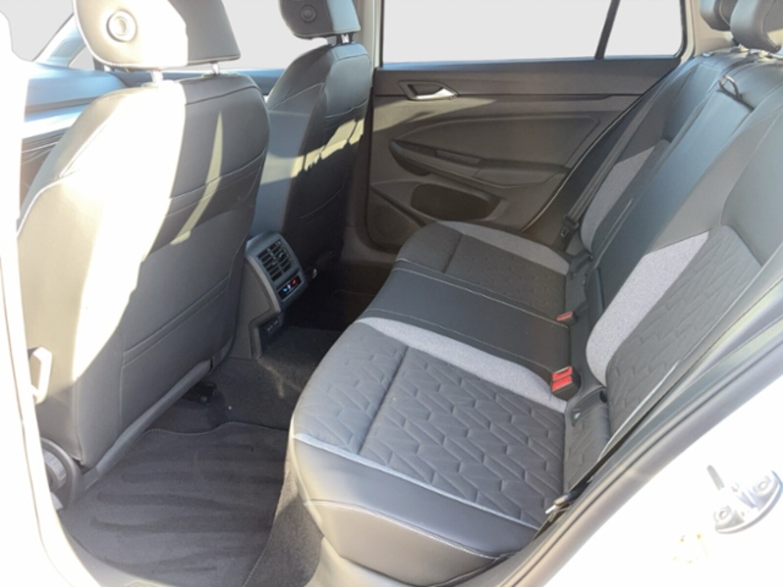 Volkswagen Golf Variant – Bild 12