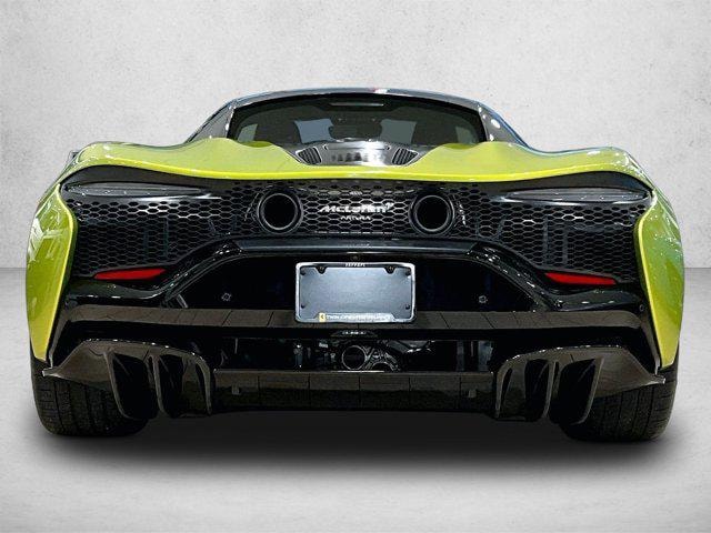 2023 McLaren Artura