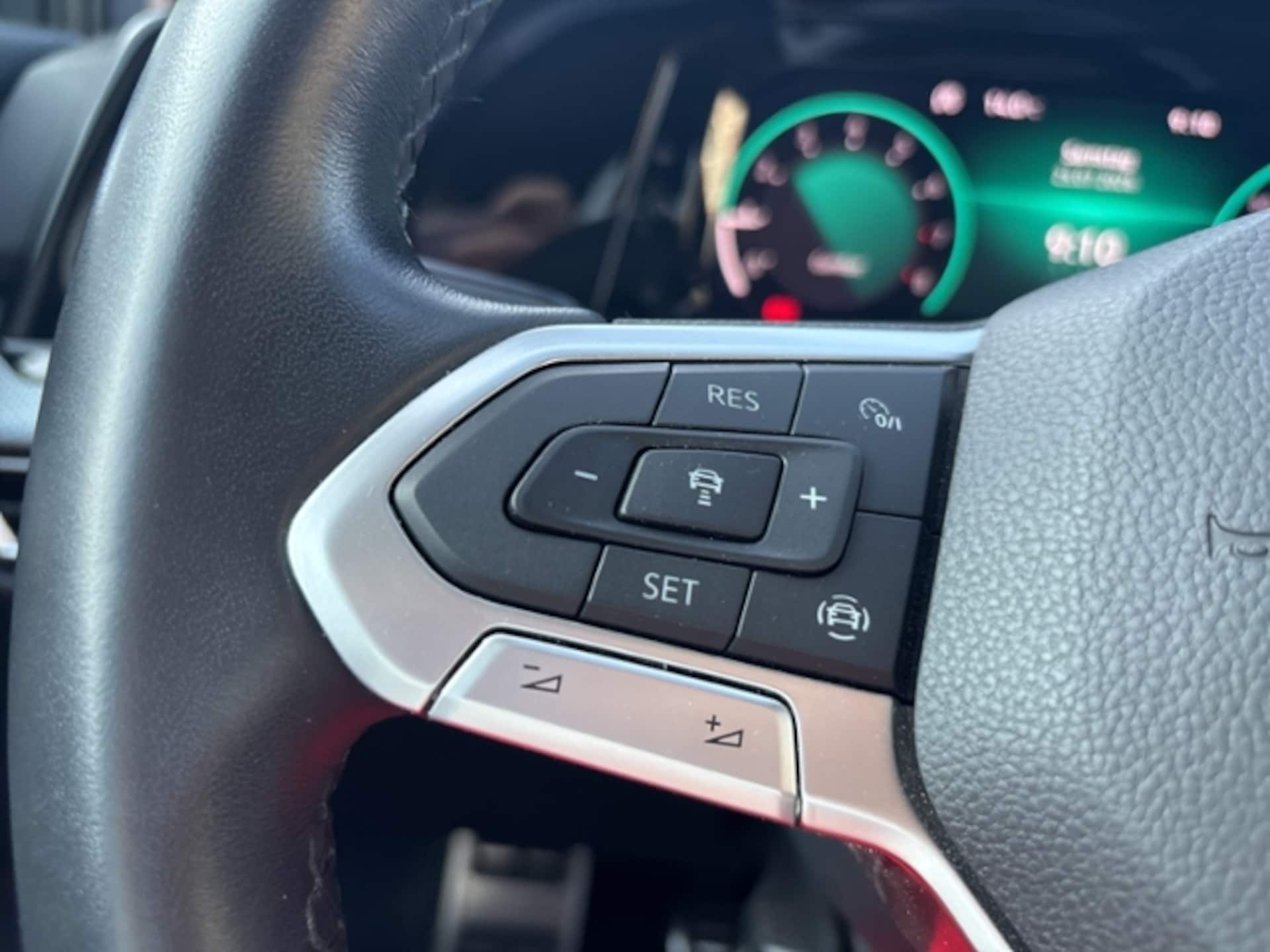 Volkswagen Golf Active