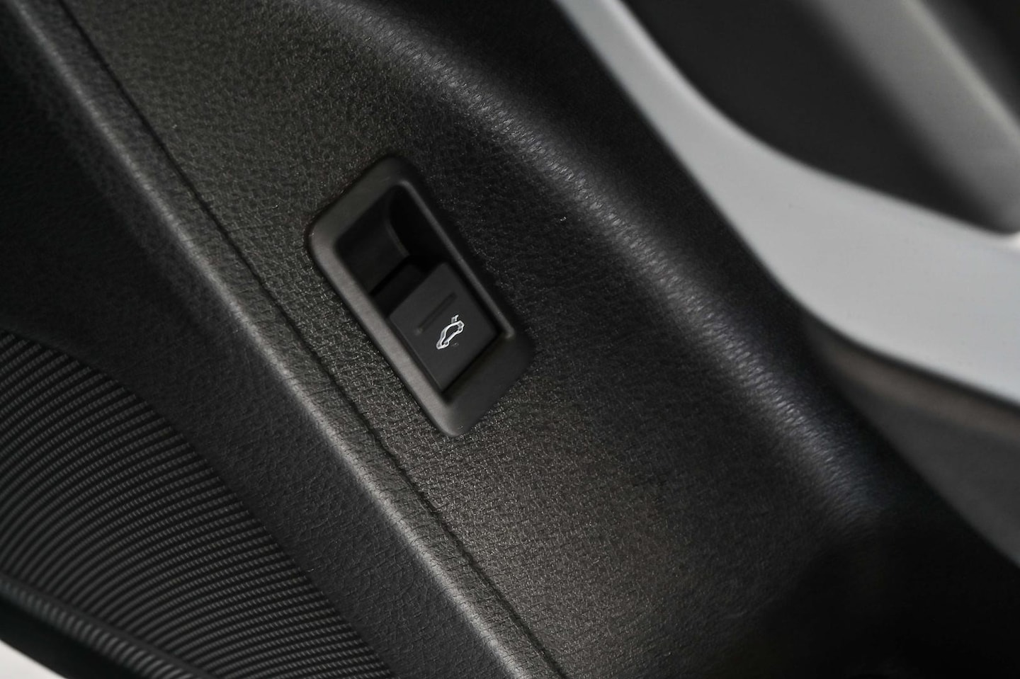 Image about Audi Q3 35 TFSI S tronic