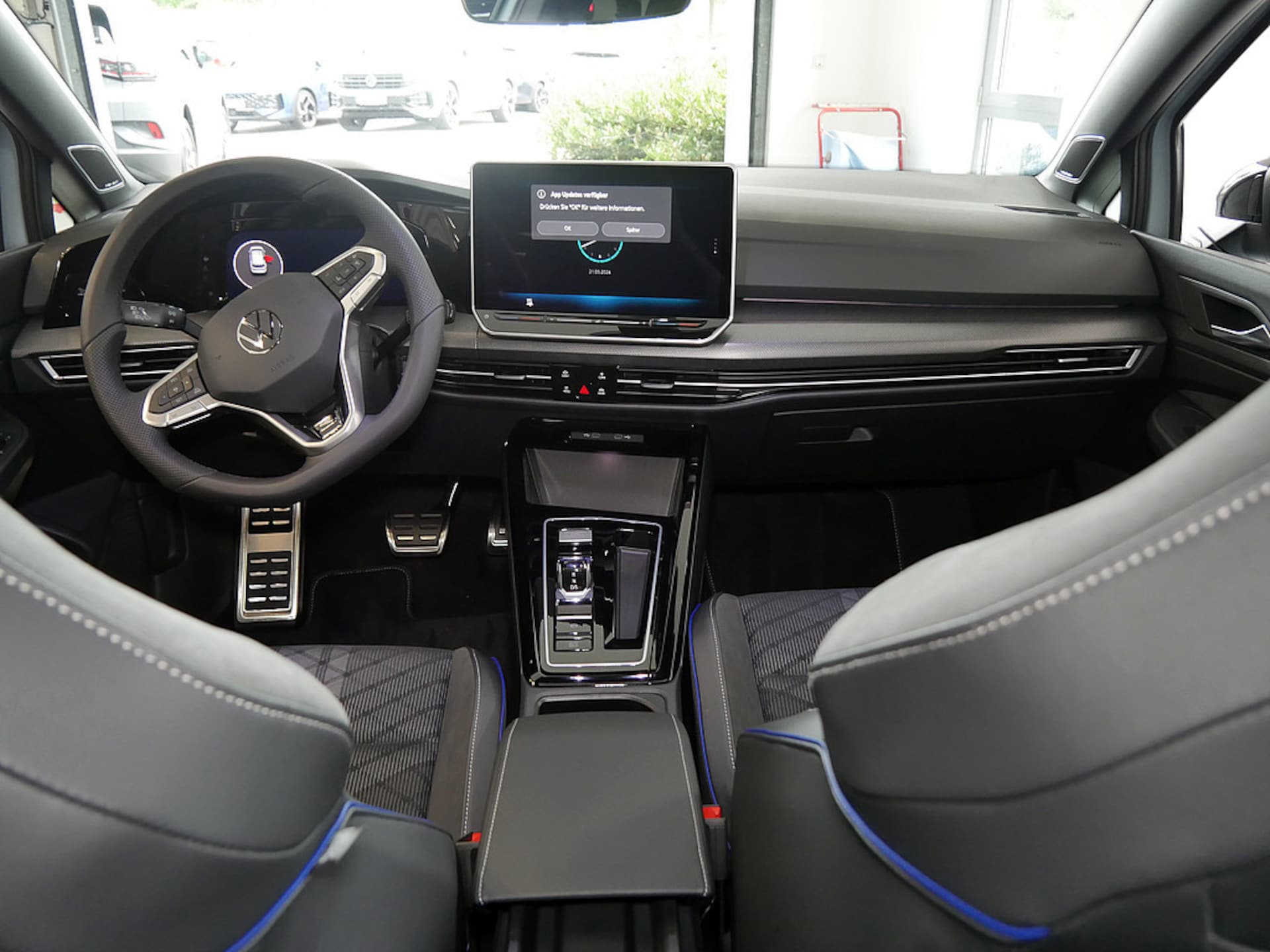 Volkswagen Golf R-Line