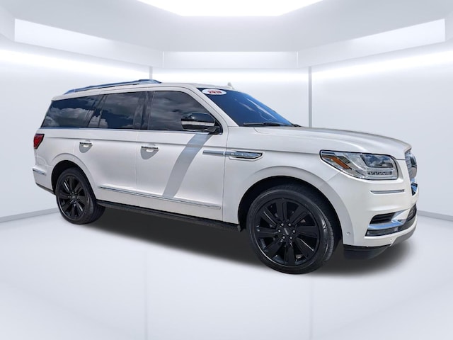 Photo of 2018 Lincoln Navigator