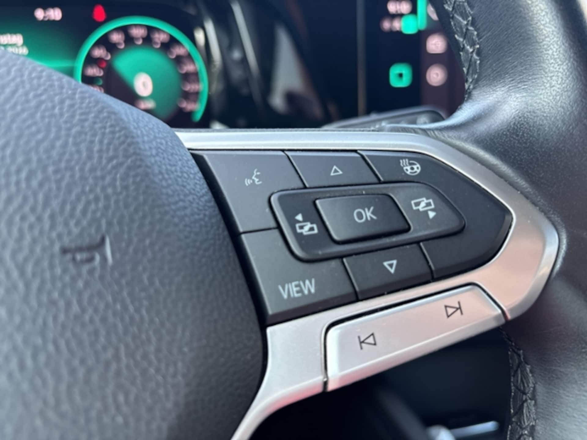 Volkswagen Golf Active