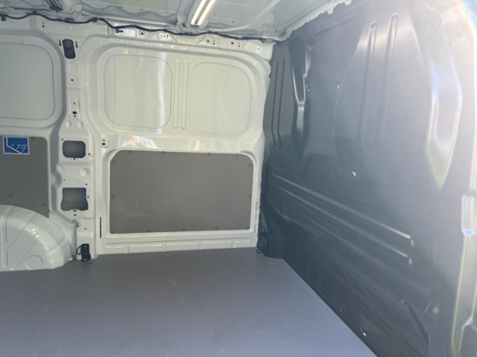 Volkswagen Transporter Kasten kurzer Radstand