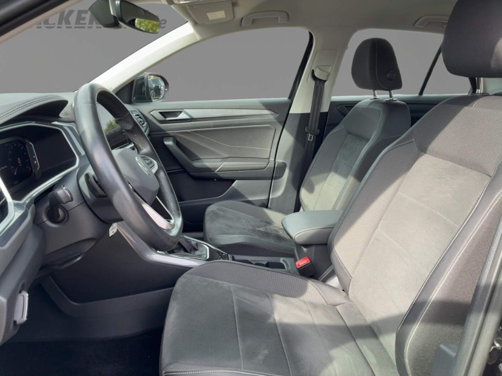 Volkswagen T-Roc – Bild 6