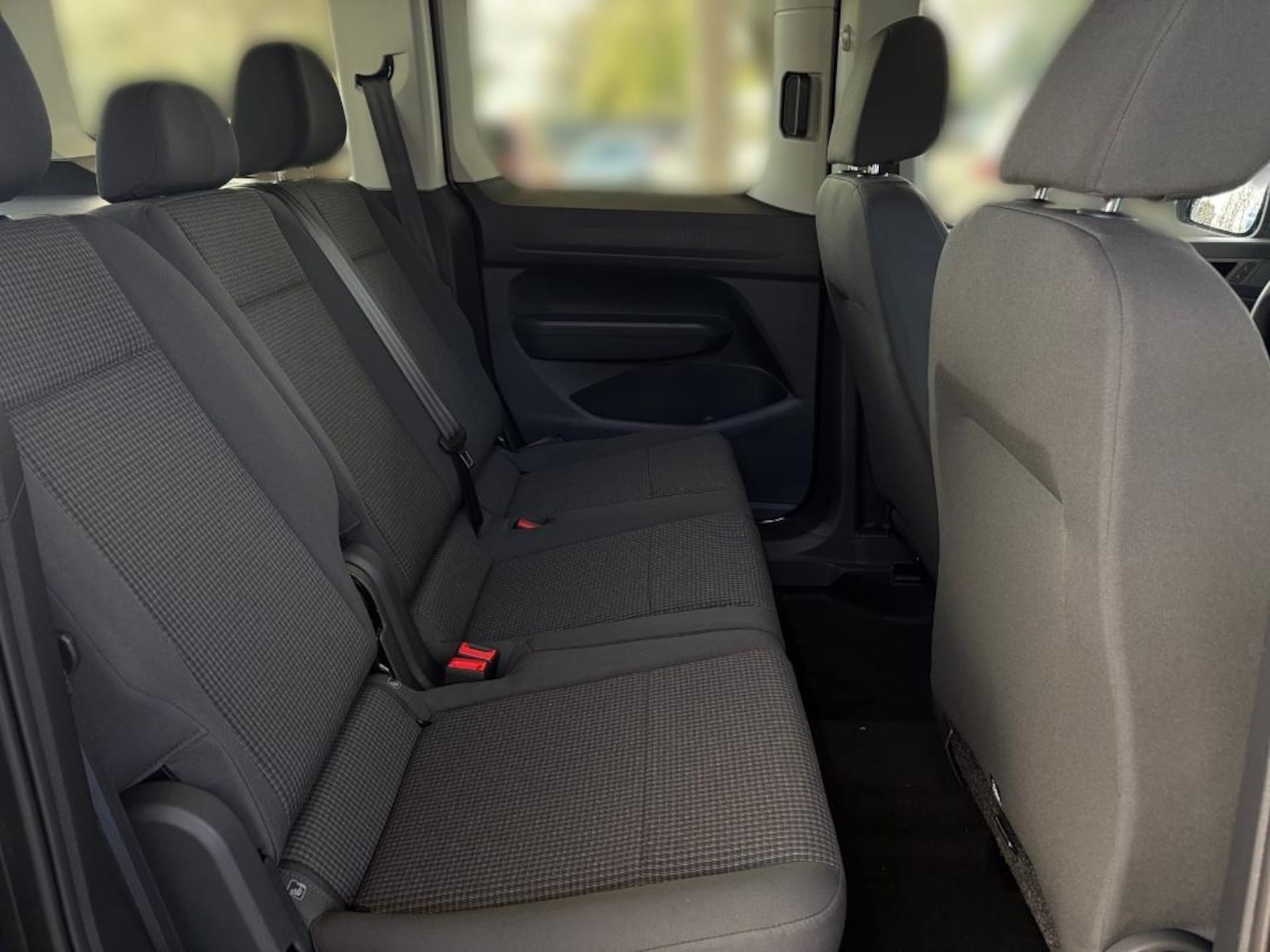 Volkswagen Caddy Basis-Modell