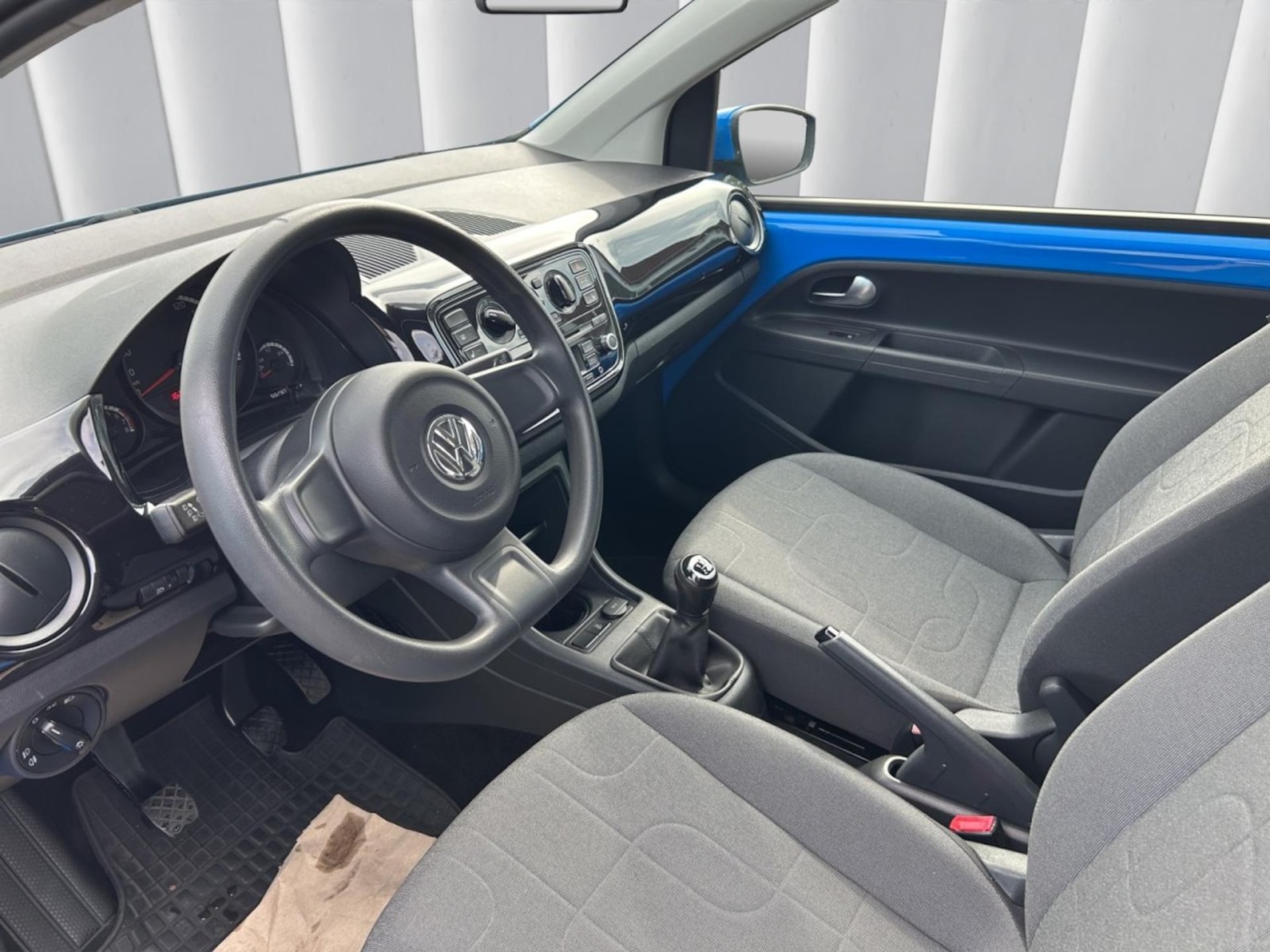 Volkswagen up! move up!