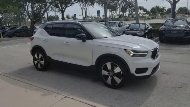 2020 Volvo XC40