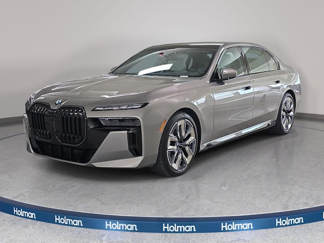 2026 BMW 740i