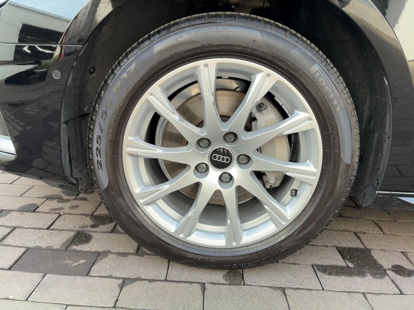Bild über Audi A4 Avant advanced 40 TFSI S tronic - für weitere Informationen kontaktieren Sie den Audi Partner