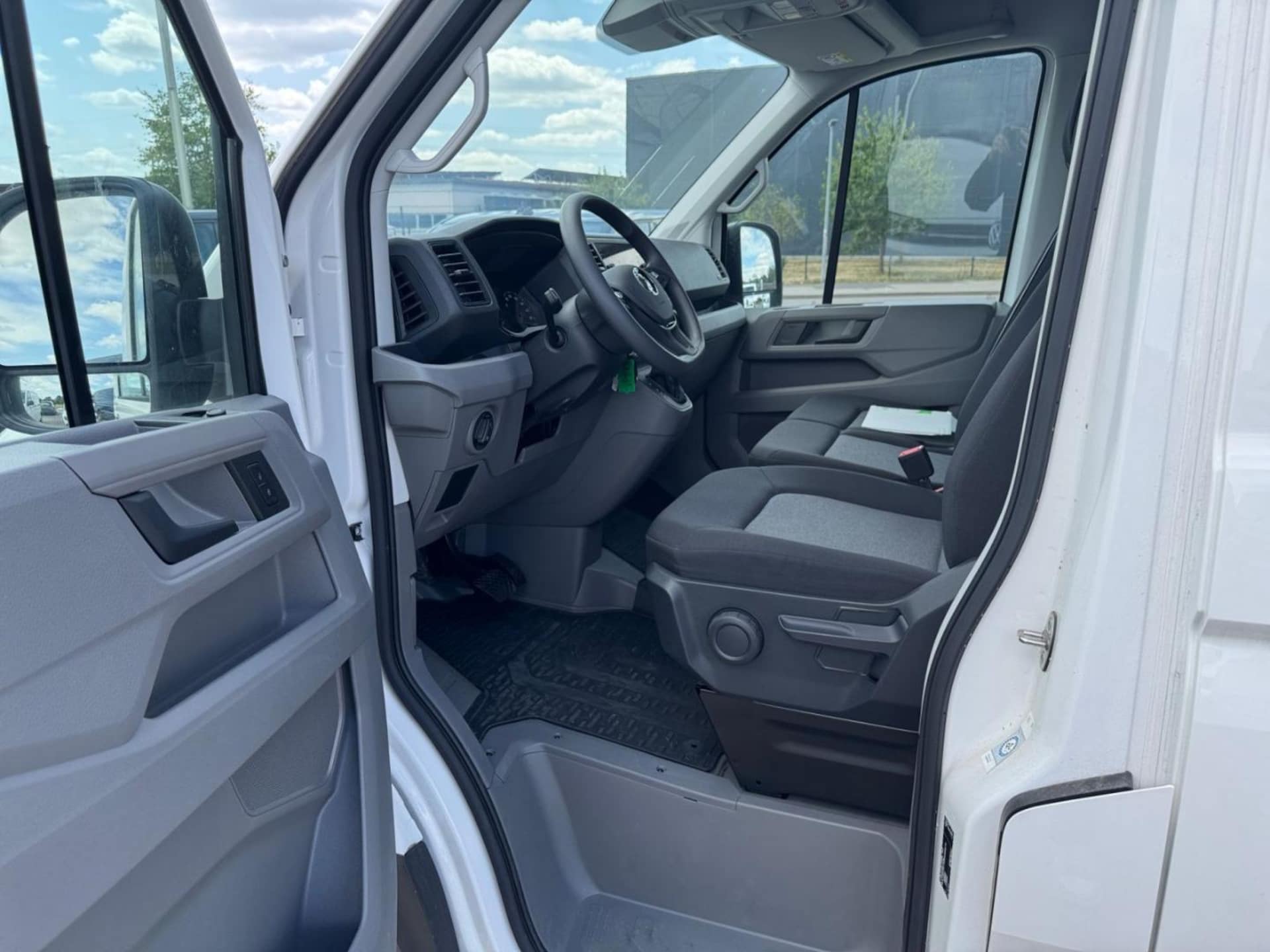 Volkswagen Crafter Kasten langer Radstand