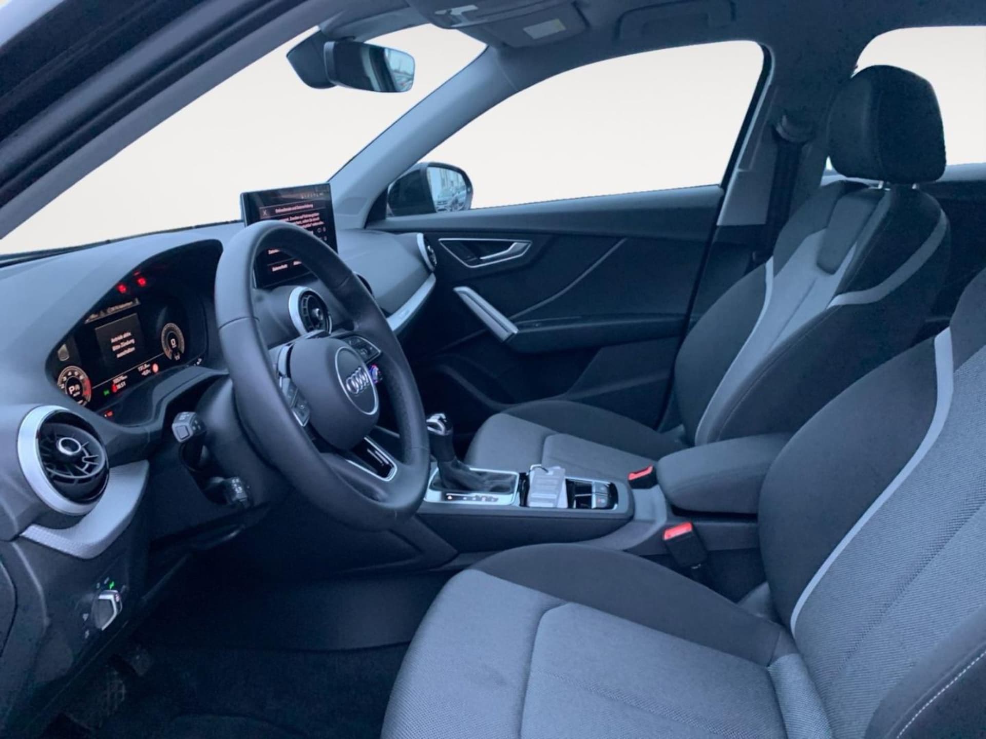 Audi Q2 S line