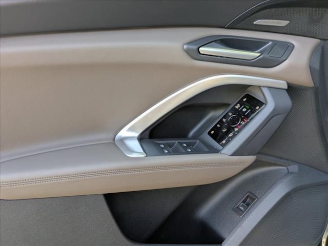 2025 Audi Q5 Sportback Premium Plus - Photo 16
