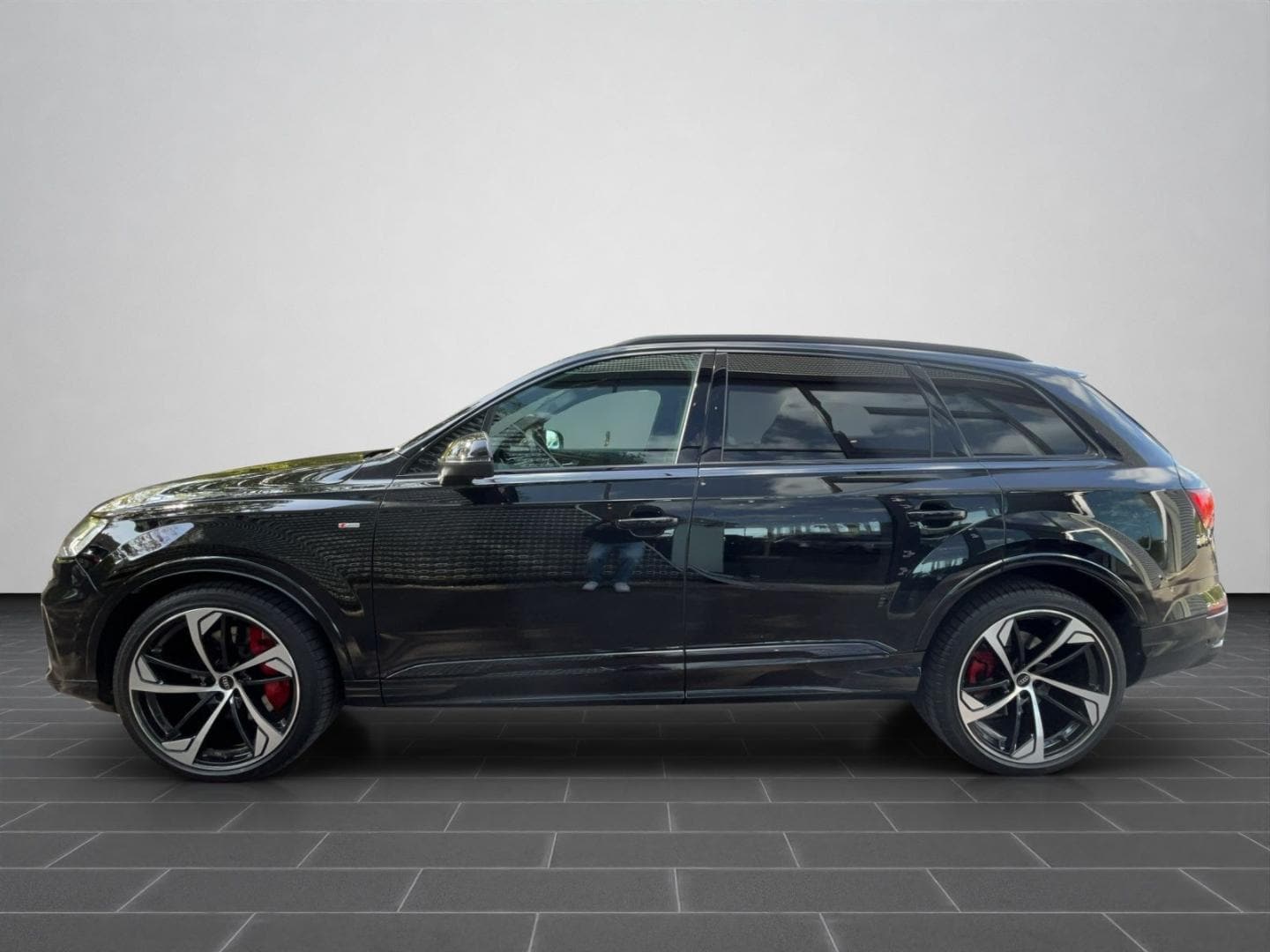 Bild über Audi Q7 competition plus 50 TDI quattro tiptronic - für weitere Informationen kontaktieren Sie den Audi Partner
