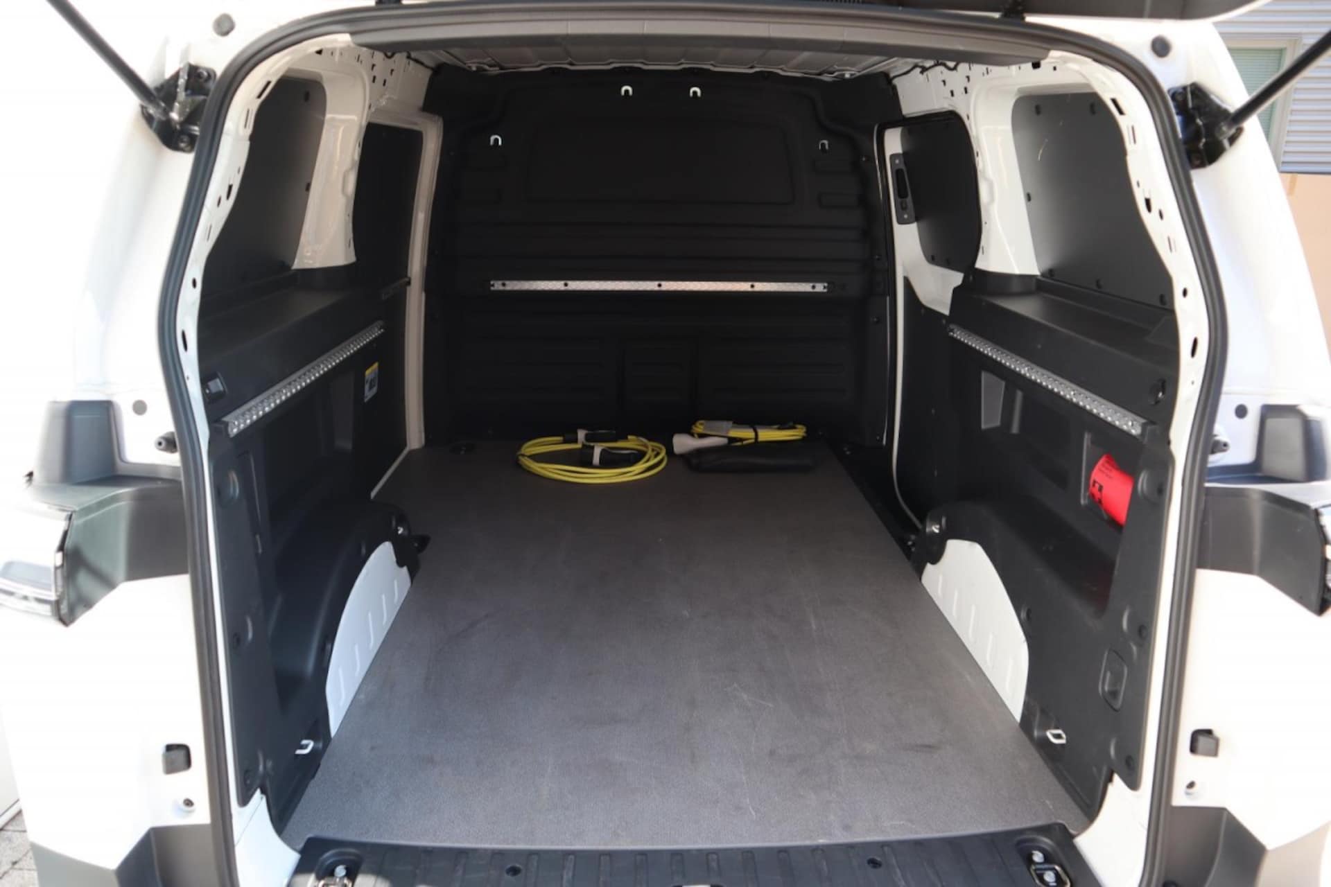 Volkswagen ID. Buzz Cargo Basis-Modell