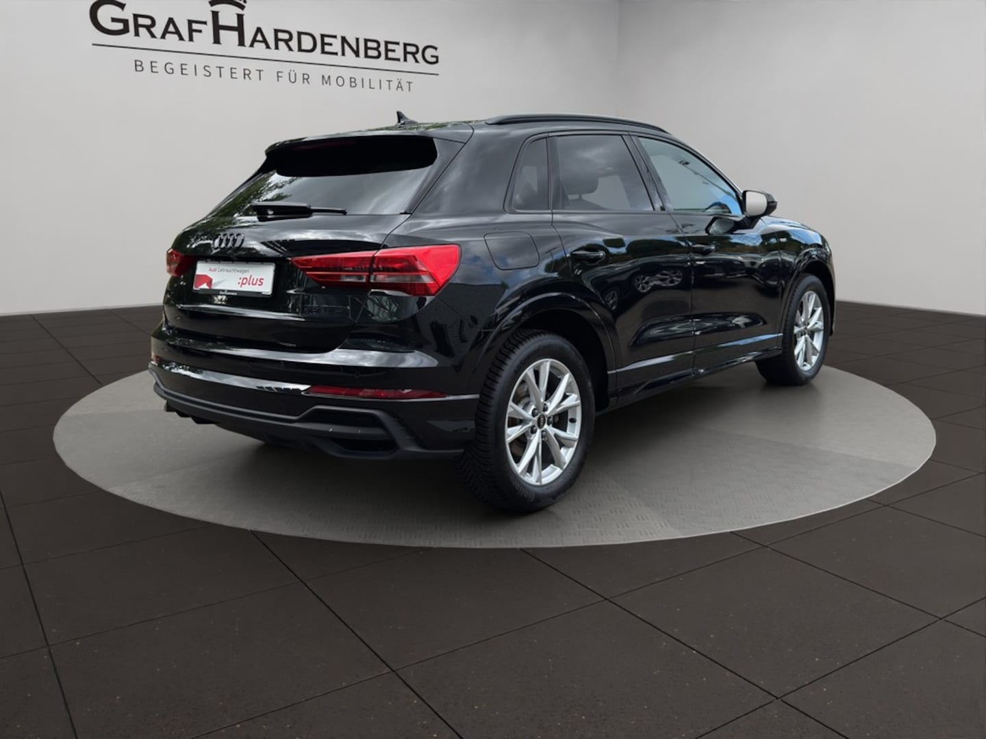 Bild über Audi Q3 S line 35 TFSI S tronic - für weitere Informationen kontaktieren Sie den Audi Partner