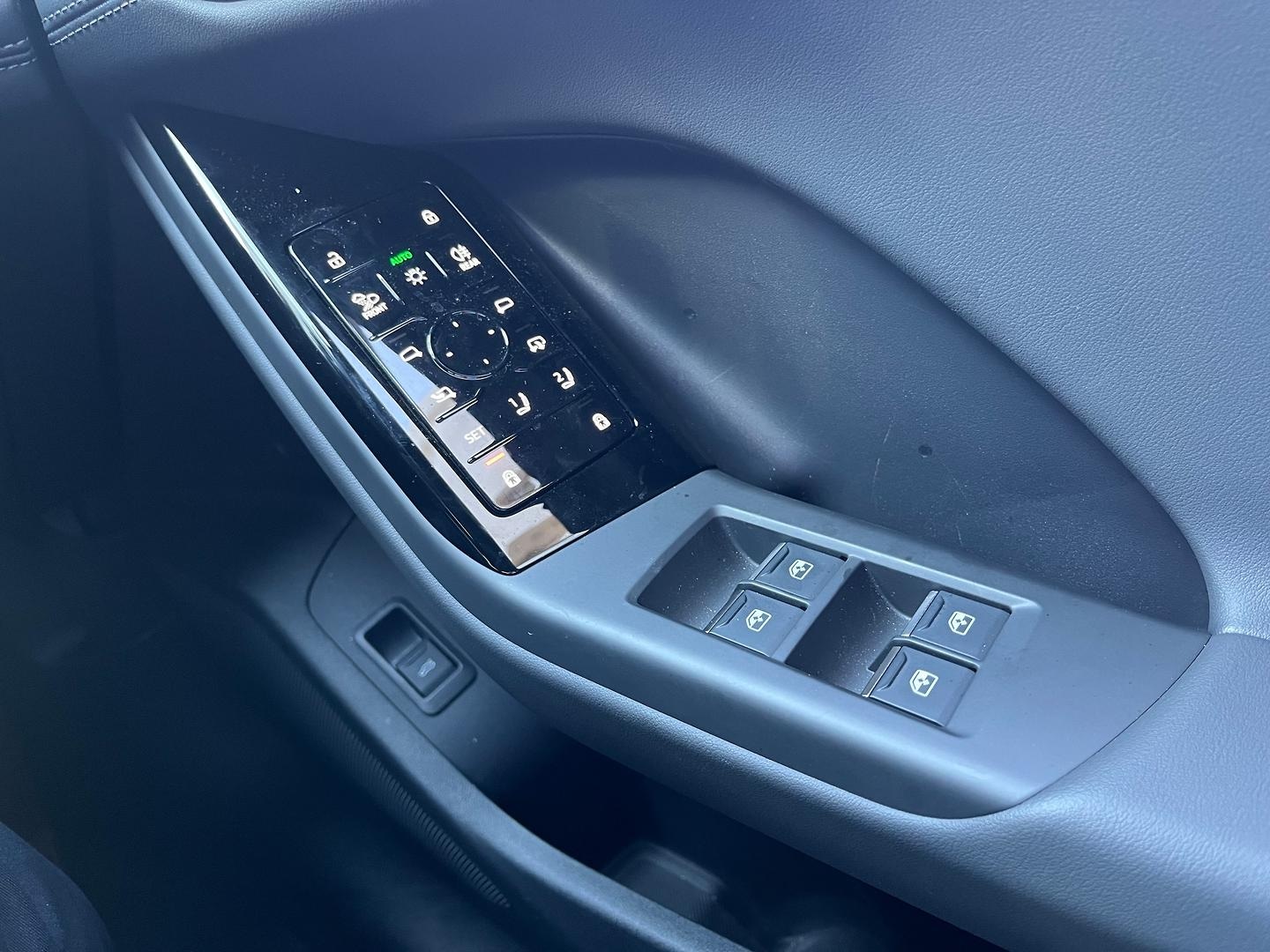 Image about Audi Q6 Sportback e-tron e-tron quattro