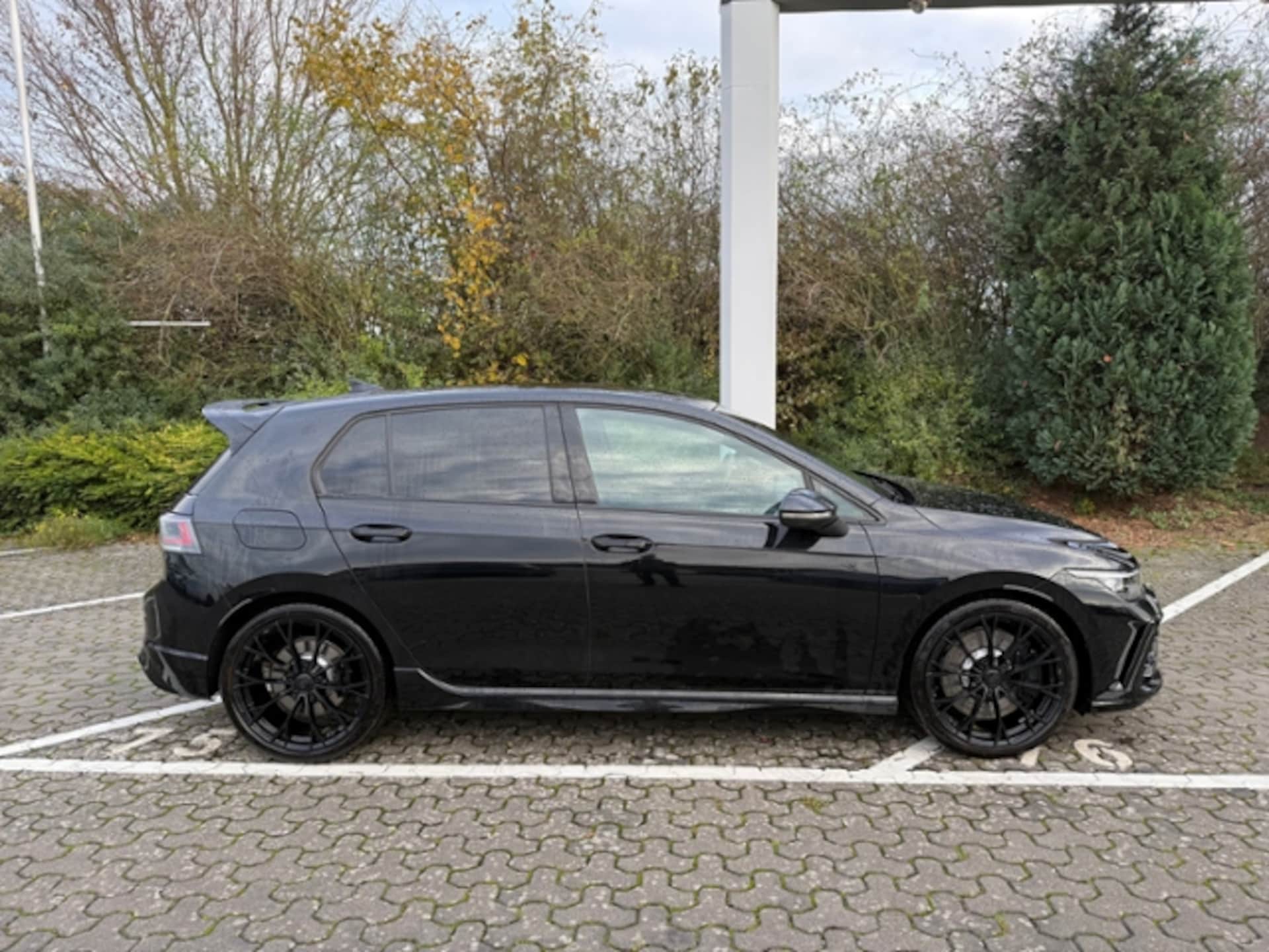 Volkswagen Golf R Black Edition