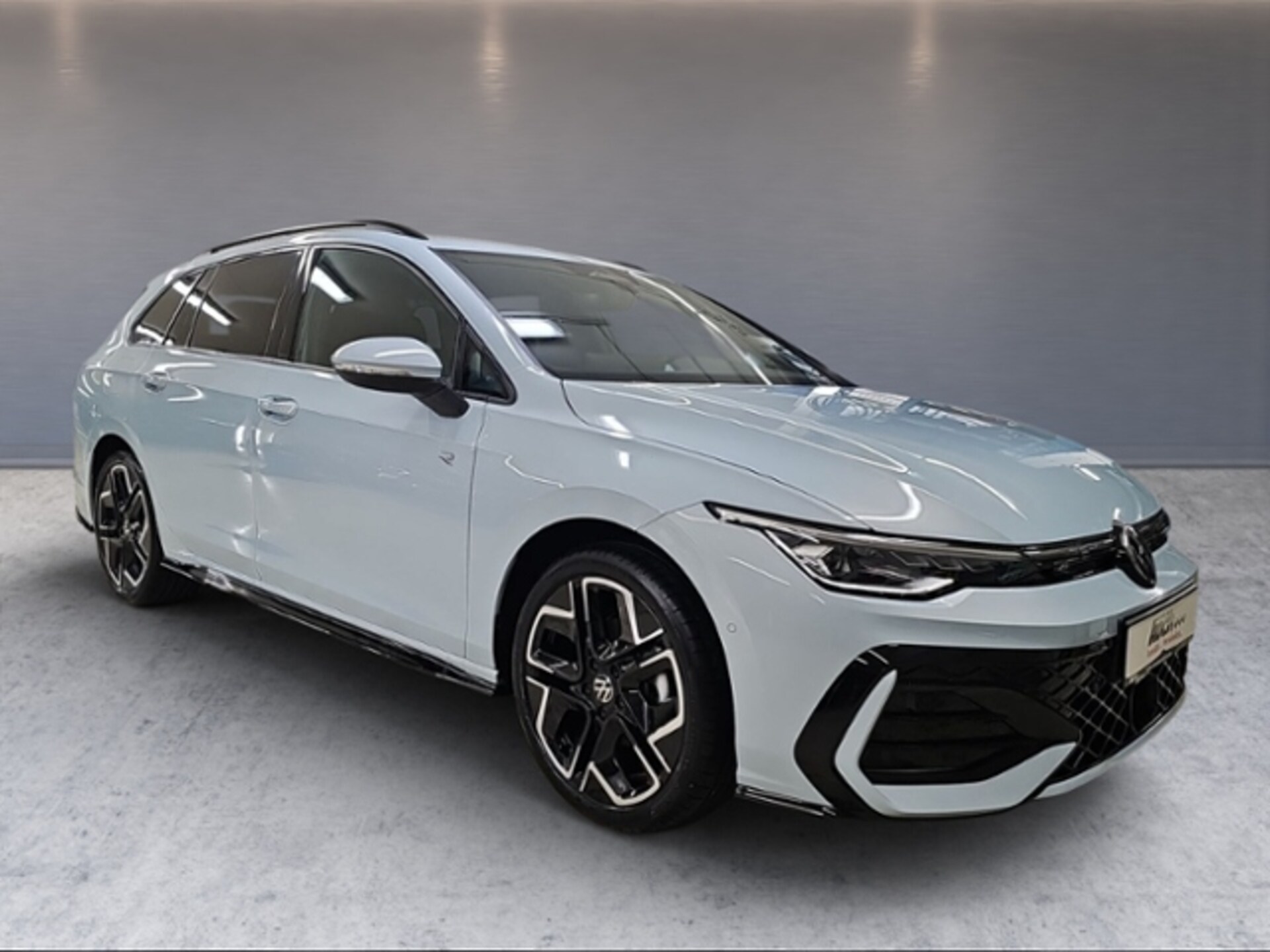 Volkswagen Golf Variant R-Line