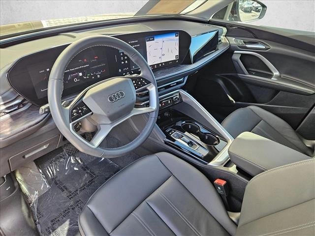 2025 Audi Q5 Premium - Photo 12