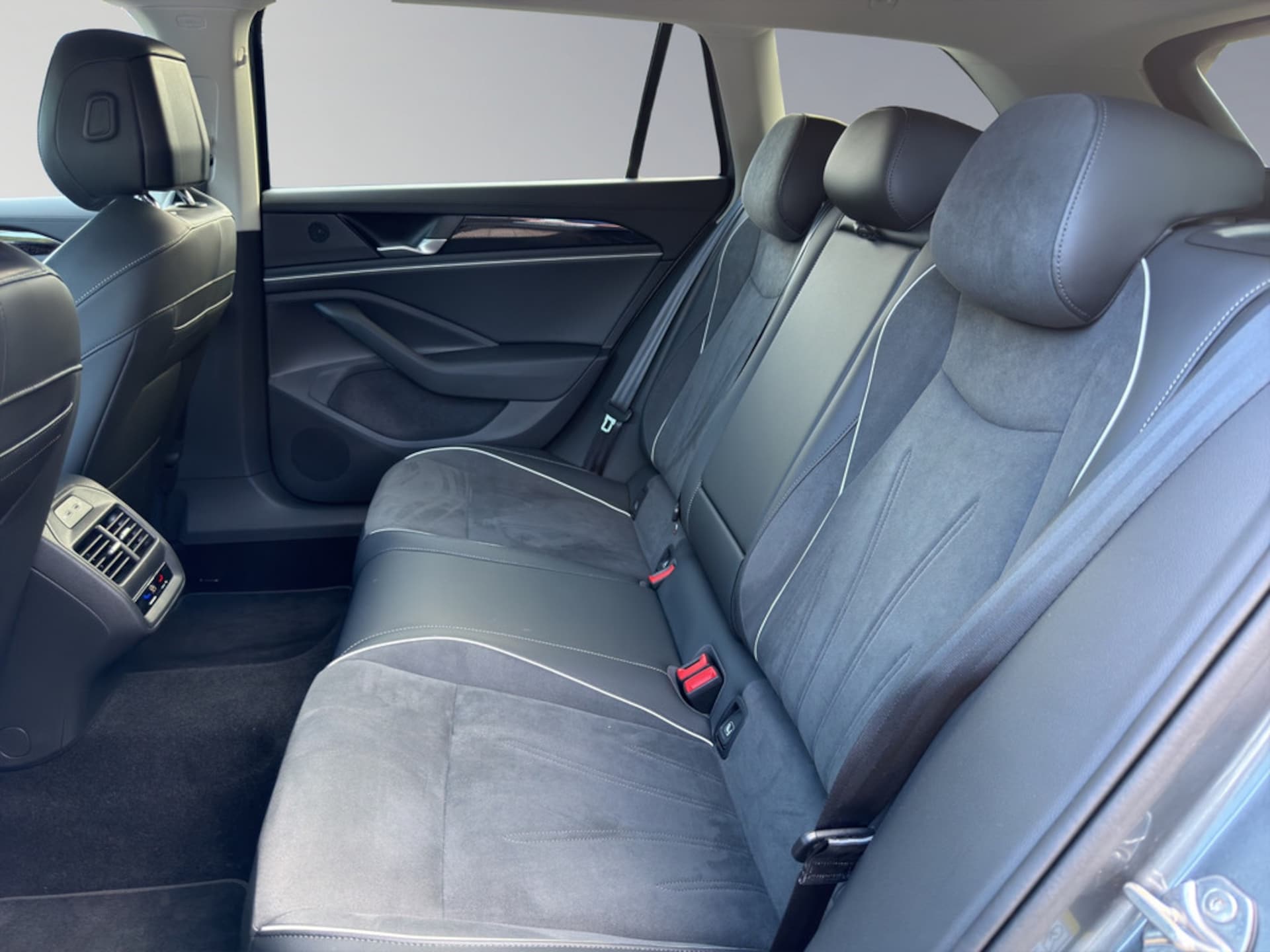 Volkswagen Passat Business