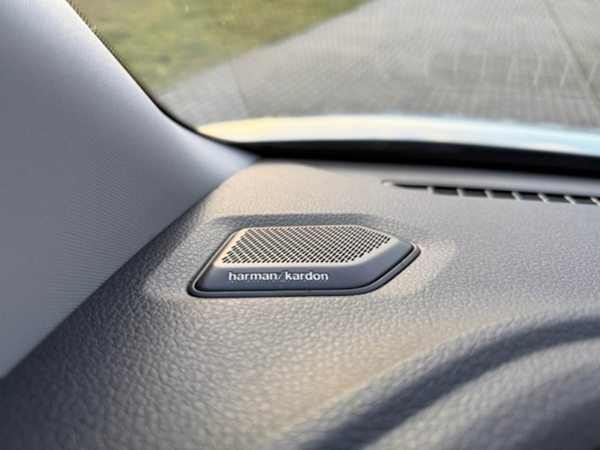 Volkswagen Caravelle Edition