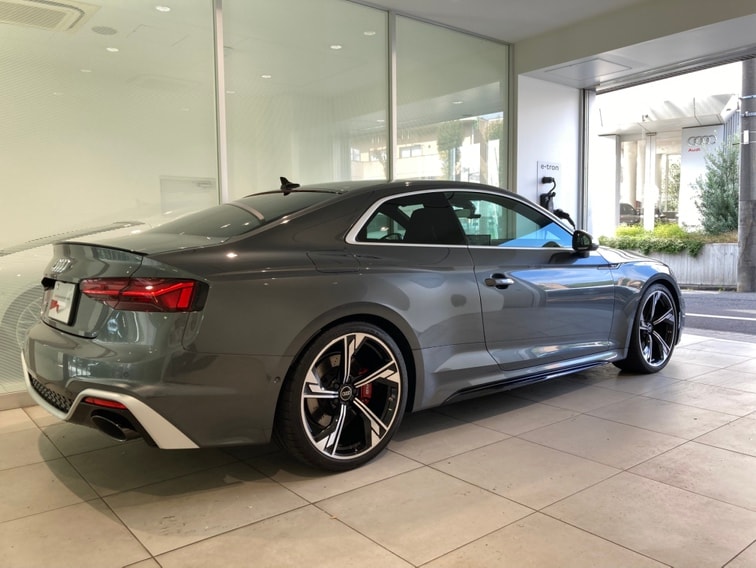 Audi RS 5 Coupé RS 5 Coupé 331(450) kW(PS) tiptronic for more details contact your dealer