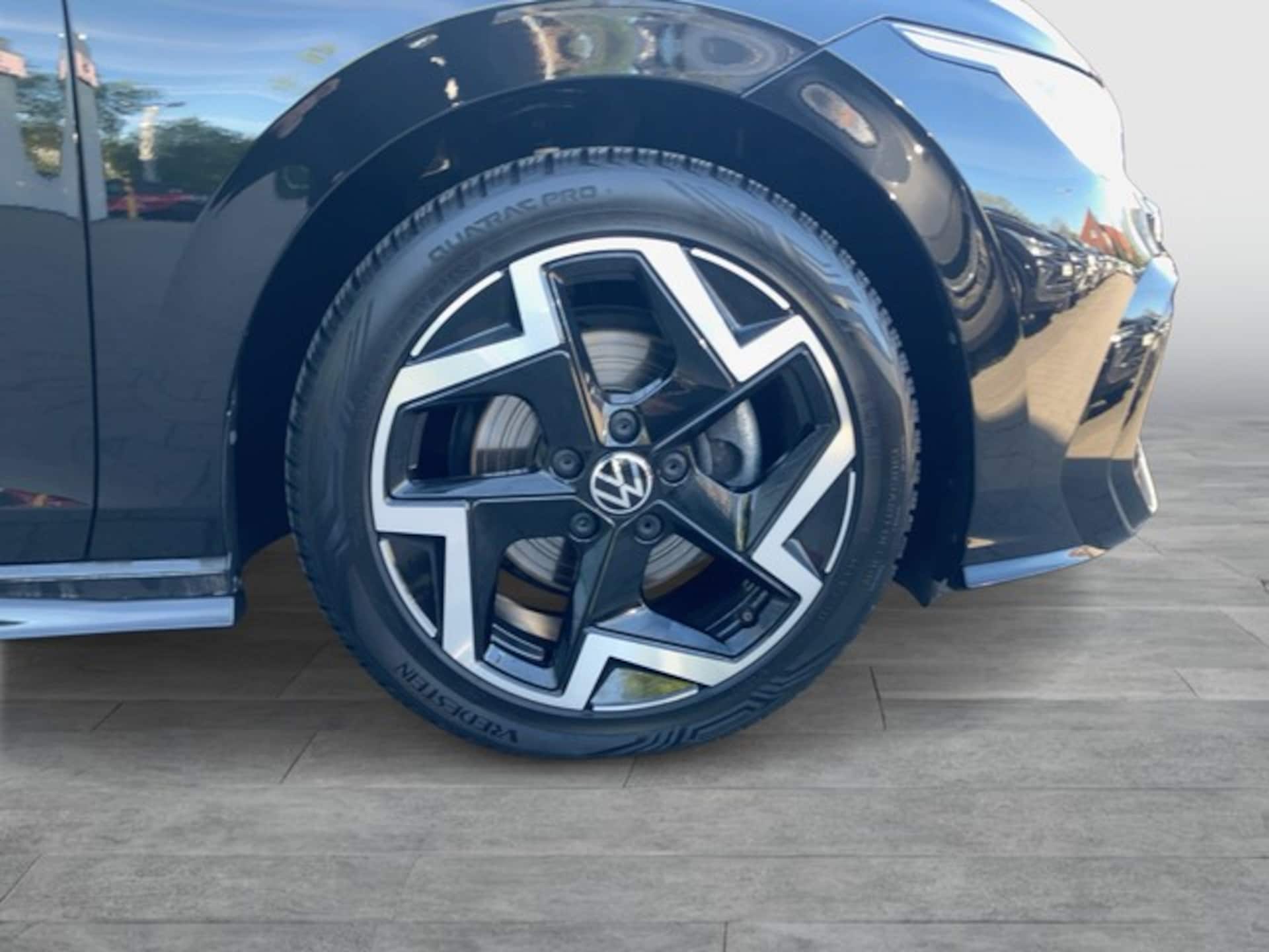 Volkswagen Golf Variant R-Line
