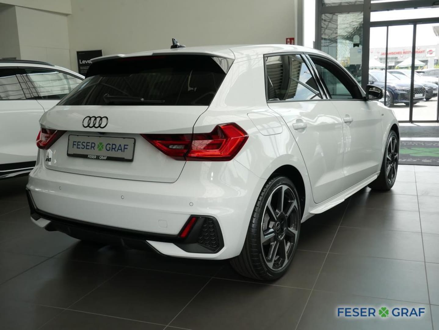Bild über Audi A1 Sportback S line 30 TFSI S tronic - für weitere Informationen kontaktieren Sie den Audi Partner