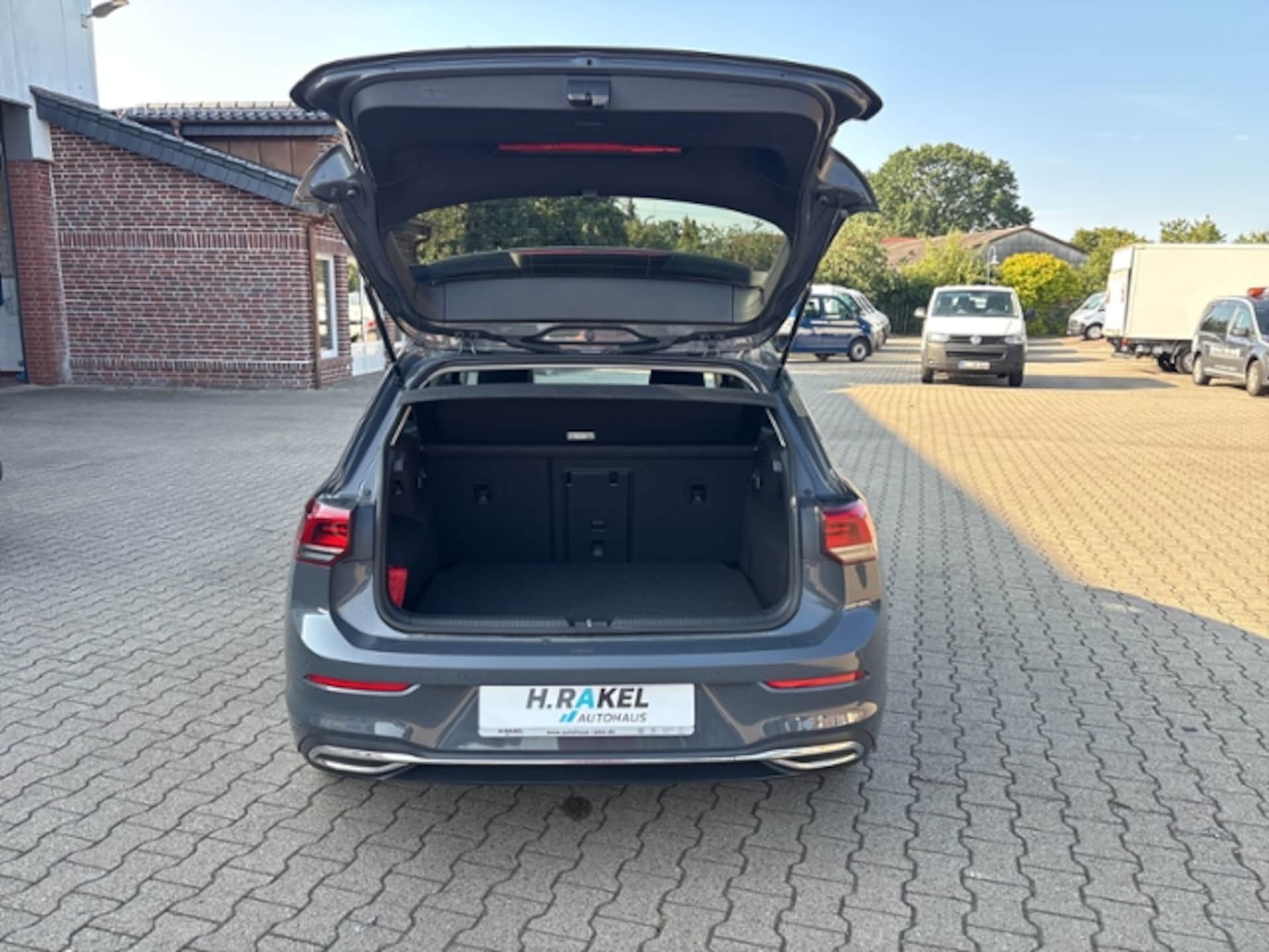 Volkswagen Golf Active