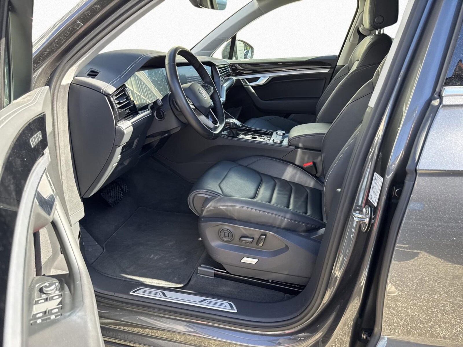 Volkswagen Touareg – Bild 11