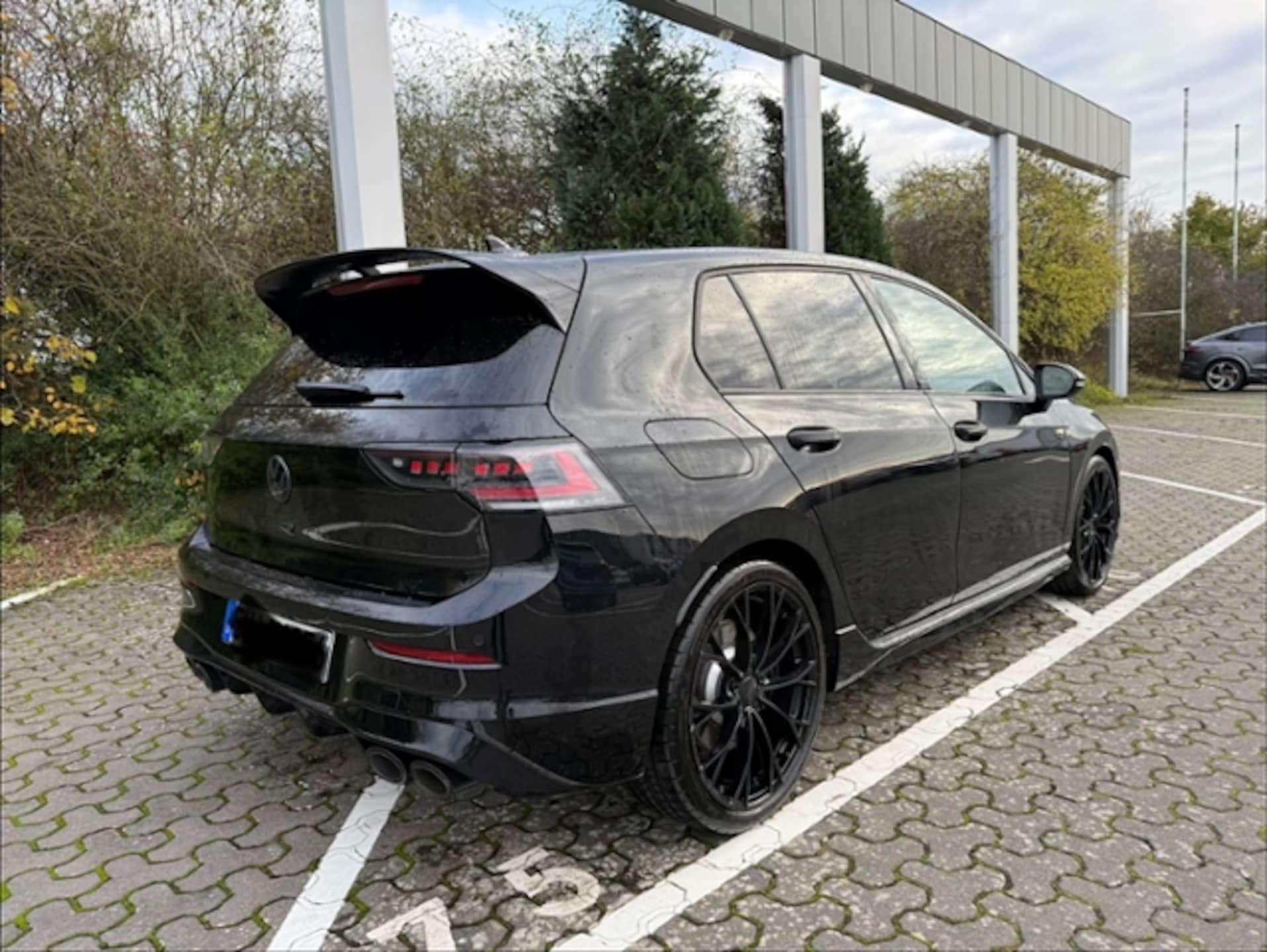 Volkswagen Golf R Black Edition