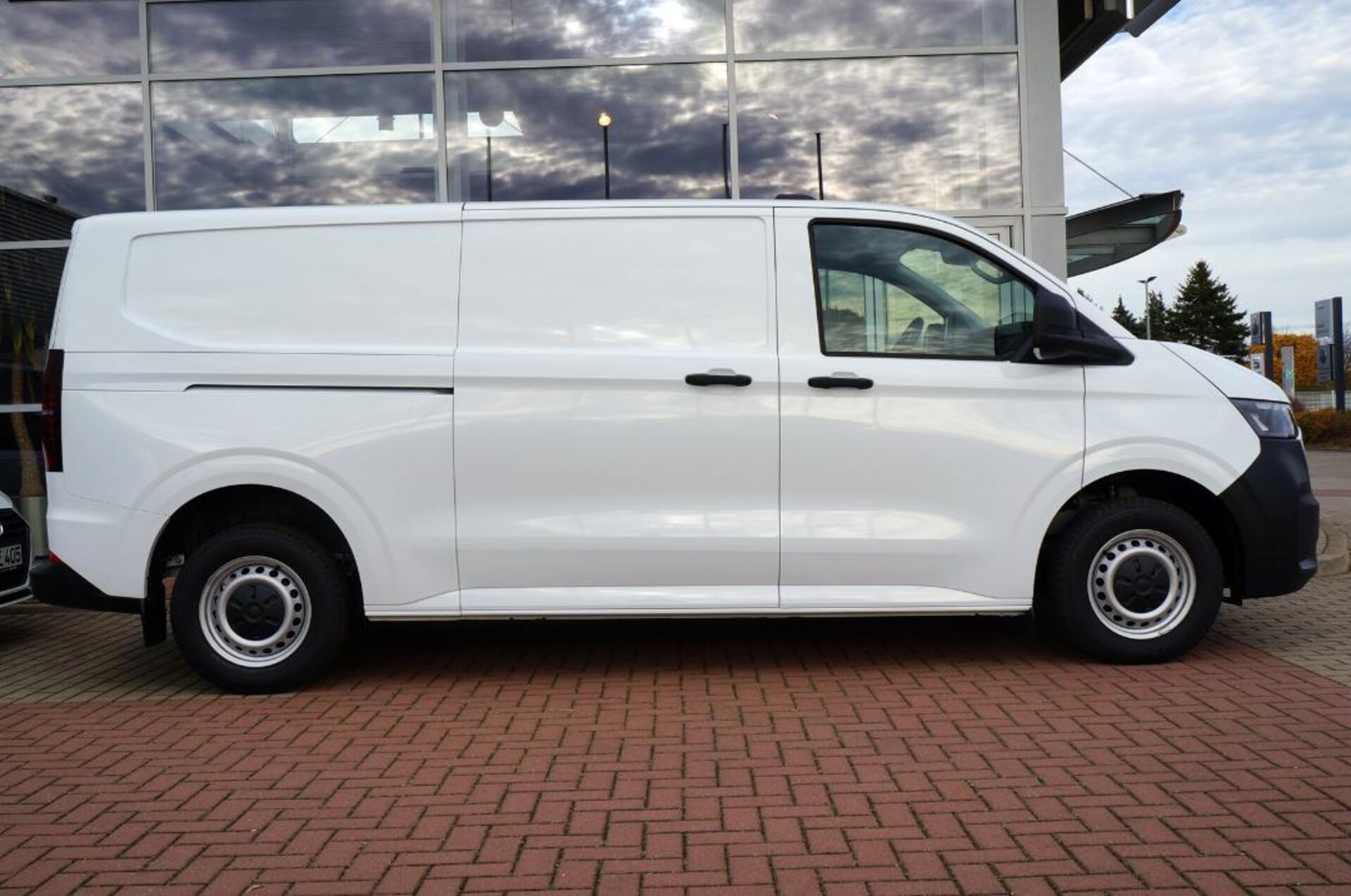 Volkswagen Transporter Kasten langer Radstand