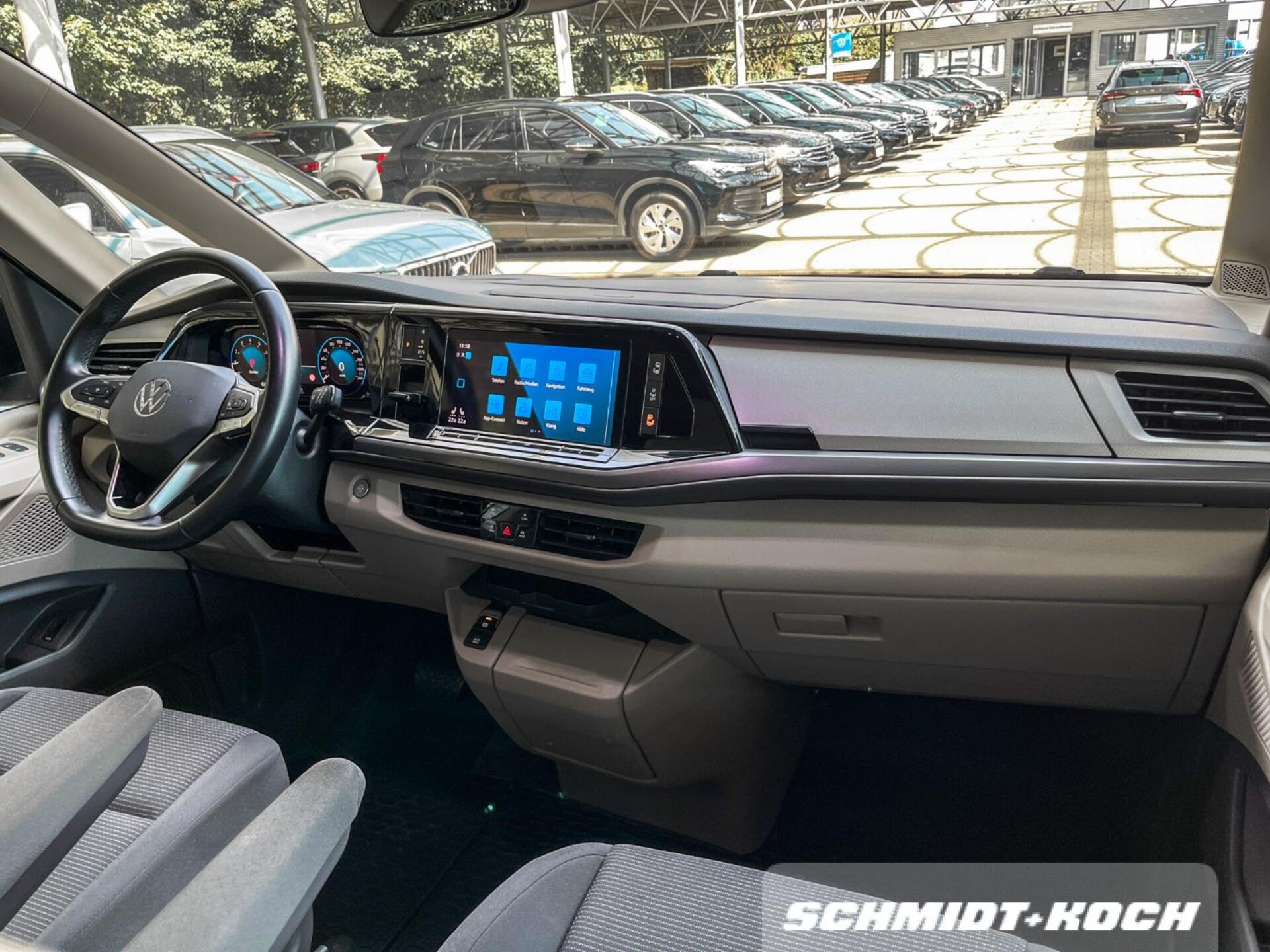Volkswagen Multivan Langversion Basis-Modell