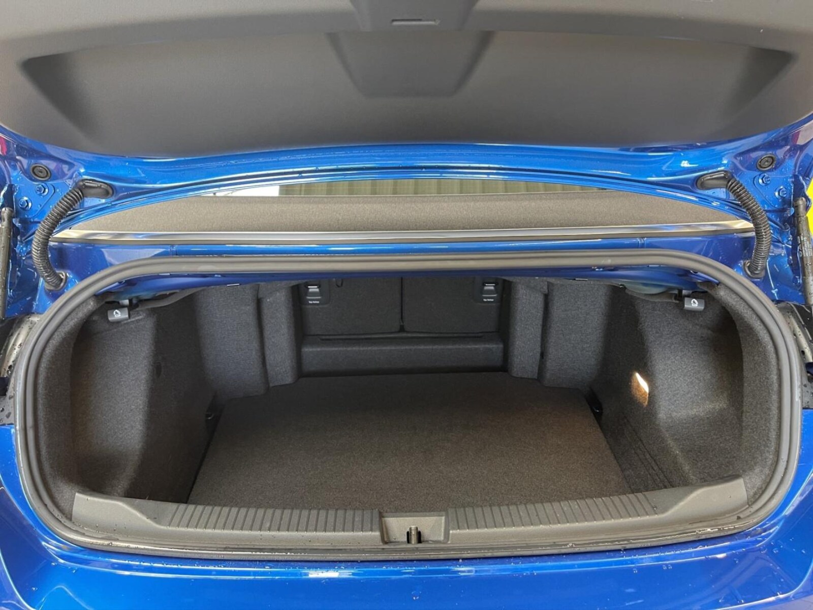 Volkswagen T-Roc Cabriolet – Bild 17