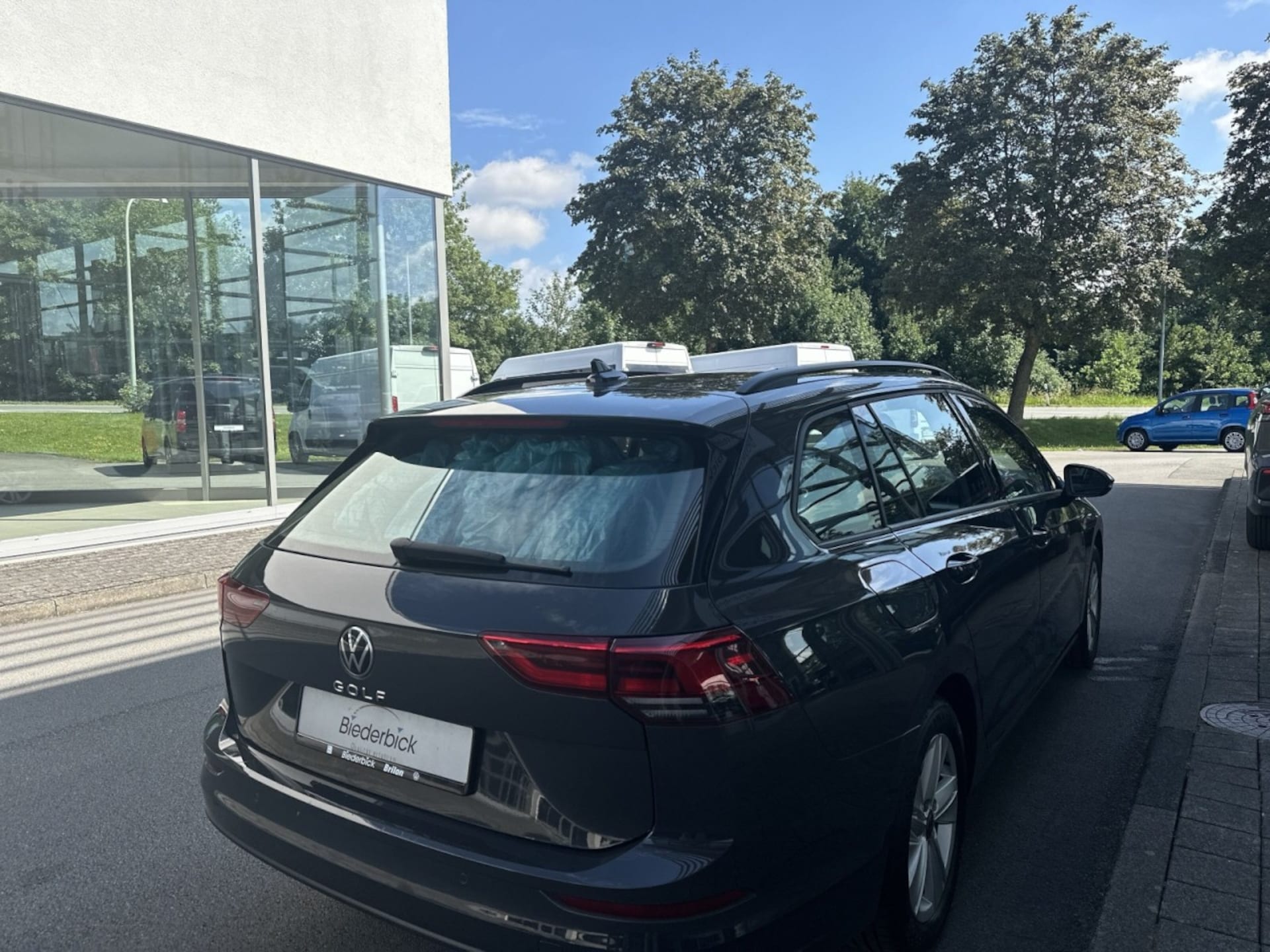 Volkswagen Golf Variant Life
