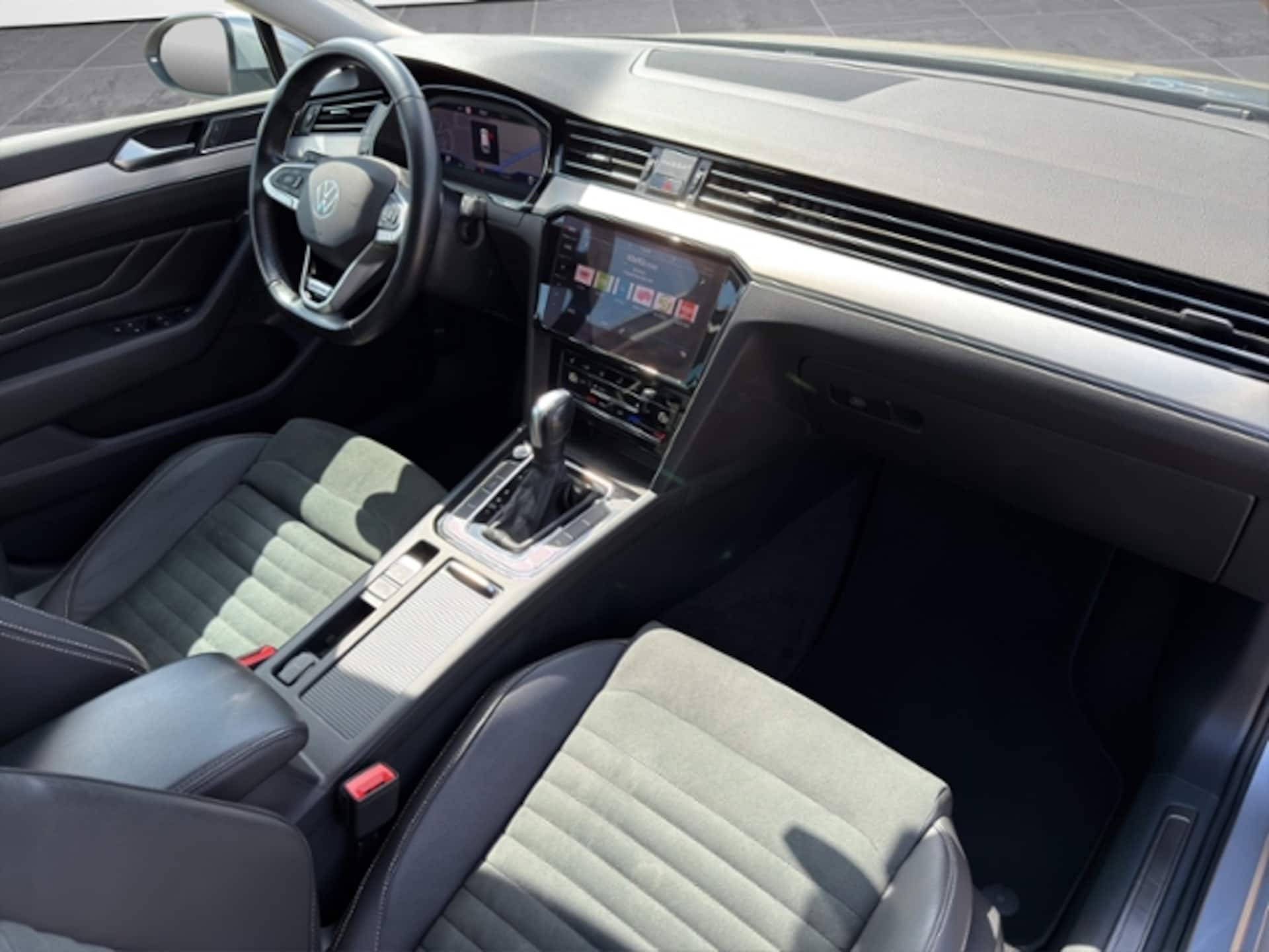 Volkswagen Passat Variant Elegance