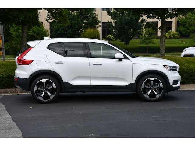 2021 Volvo XC40