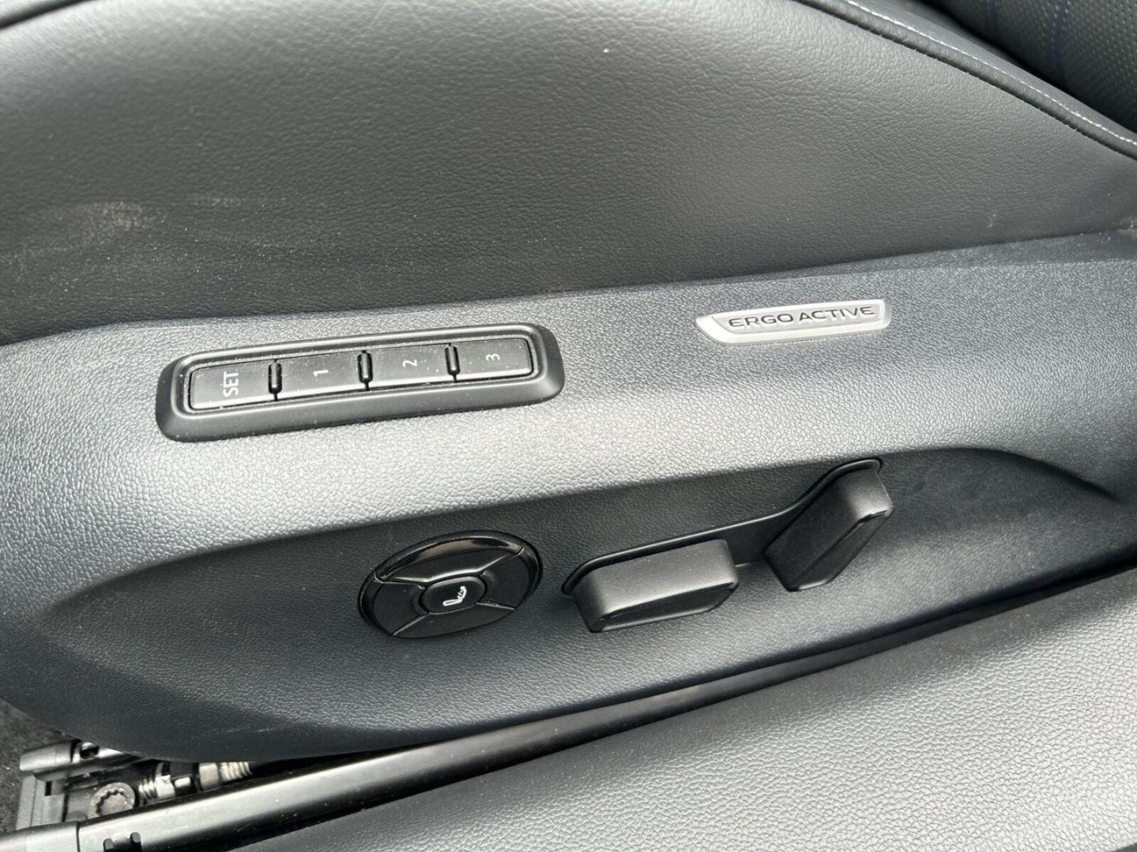 Volkswagen Passat – Bild 26