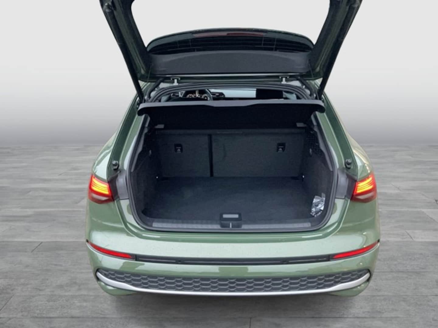 Bild über Audi A3 Sportback 35 TDI S tronic - für weitere Informationen kontaktieren Sie den Audi Partner
