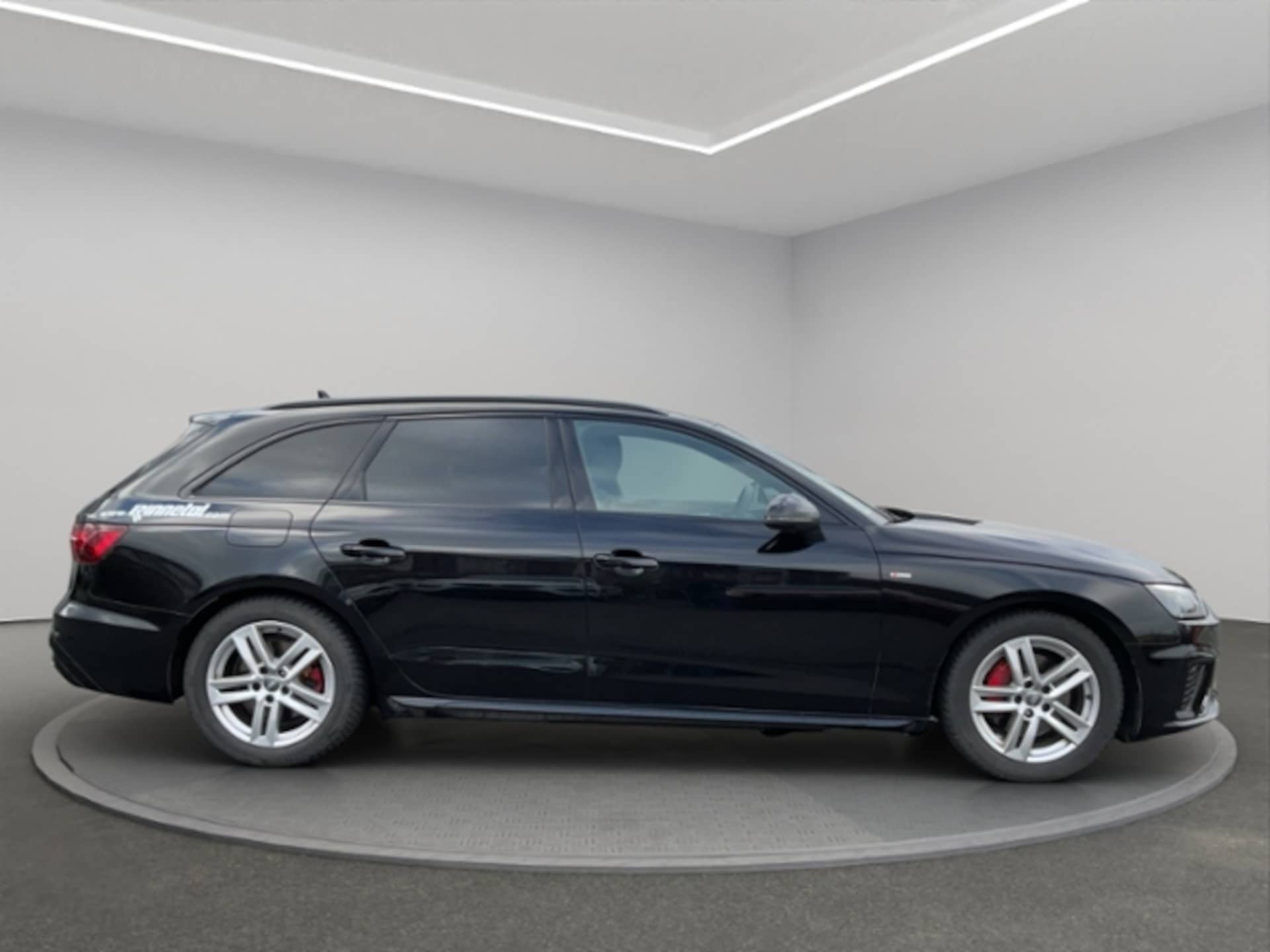 Audi A4 Avant S line