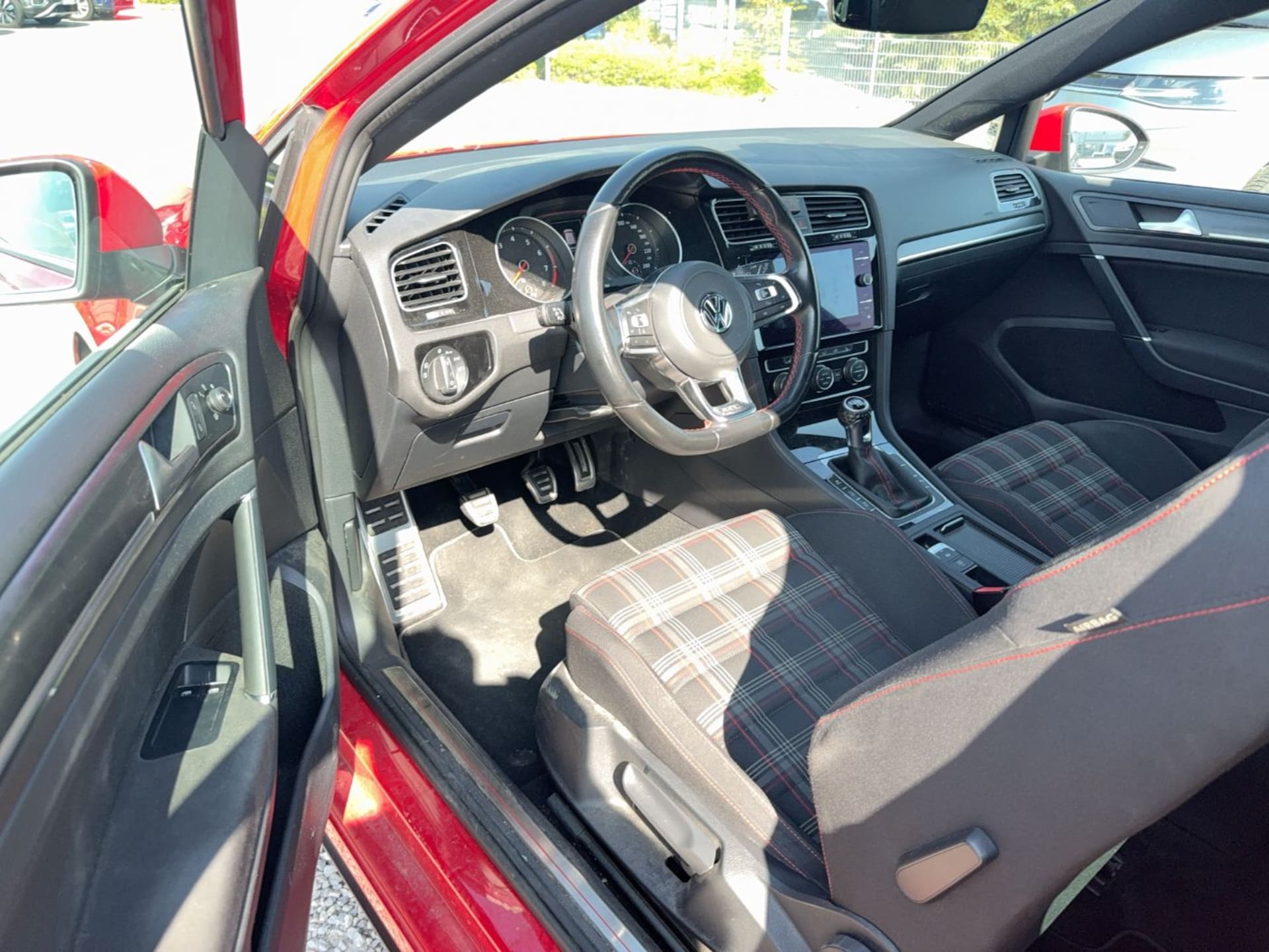 Volkswagen Golf GTI