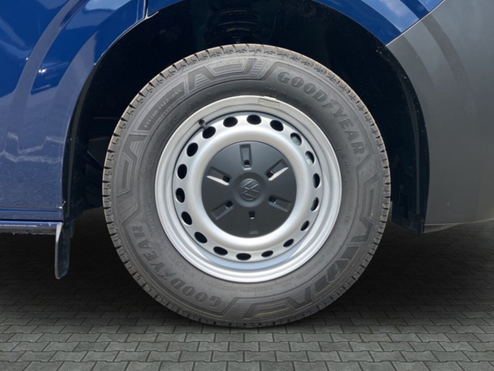 Volkswagen Transporter Kasten kurzer Radstand – Bild 8