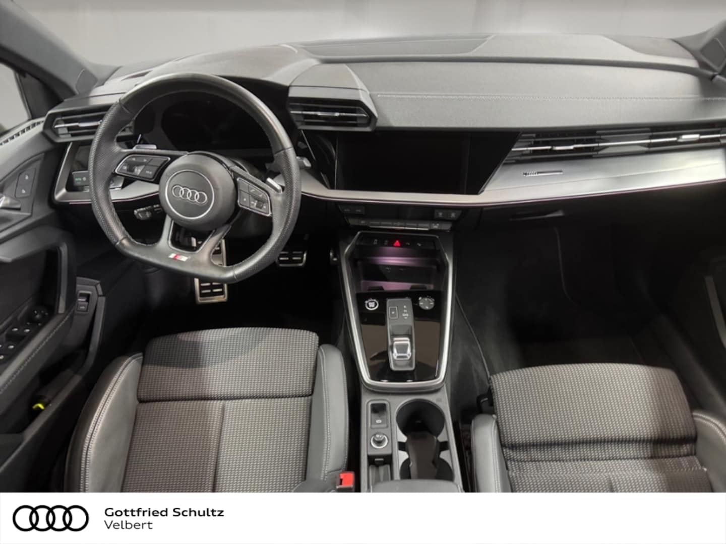 Bild über Audi A3 Sportback S line 35 TFSI S tronic - für weitere Informationen kontaktieren Sie den Audi Partner