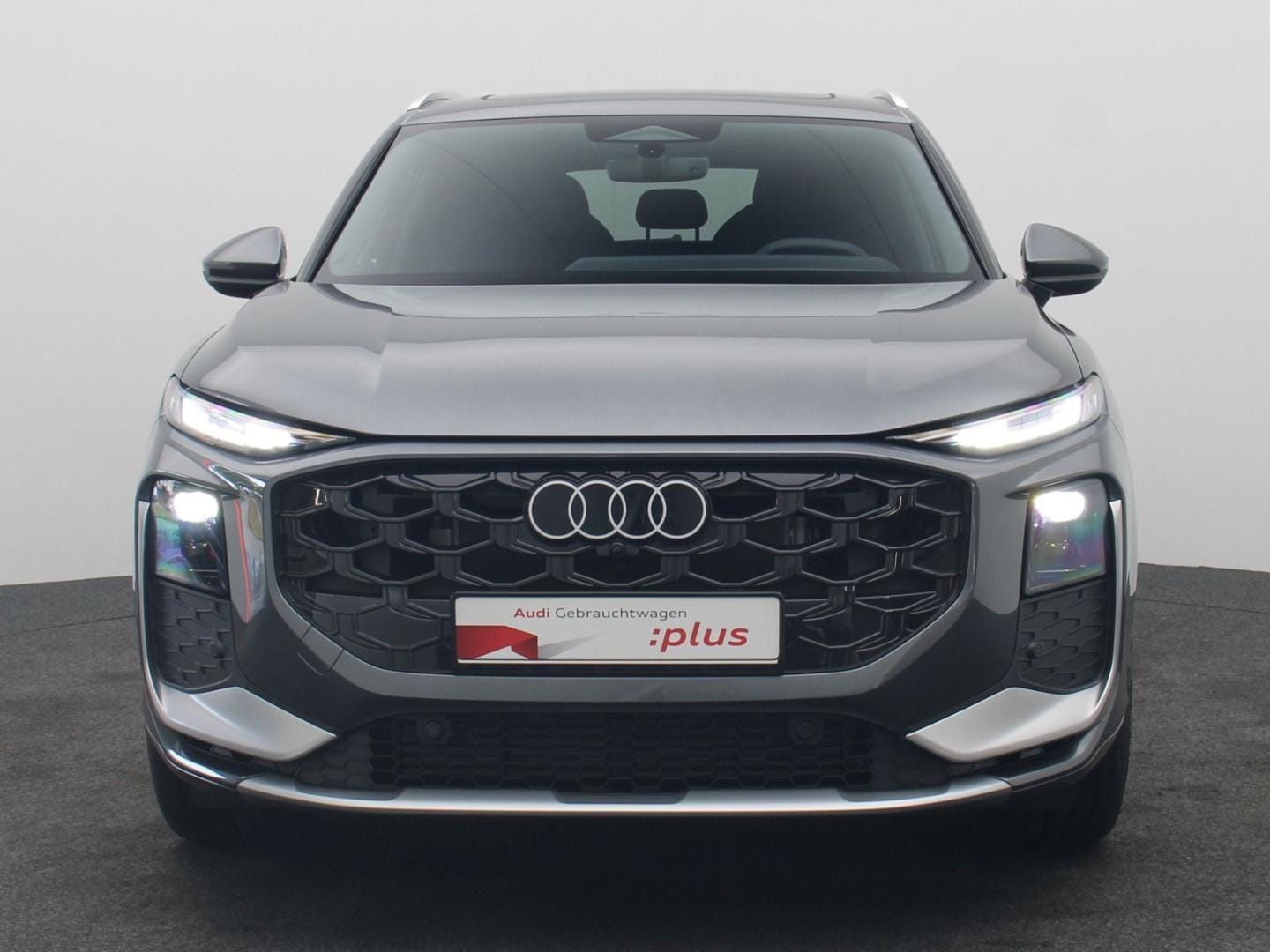 Bild über Audi Q3 SUV TFSI 110 kW S tronic - für weitere Informationen kontaktieren Sie den Audi Partner
