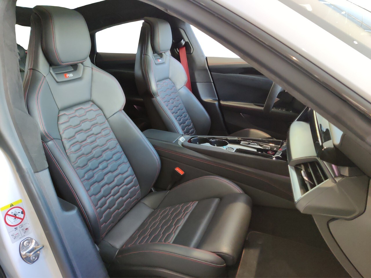Image about Audi RS e-tron GT e-tron quattro