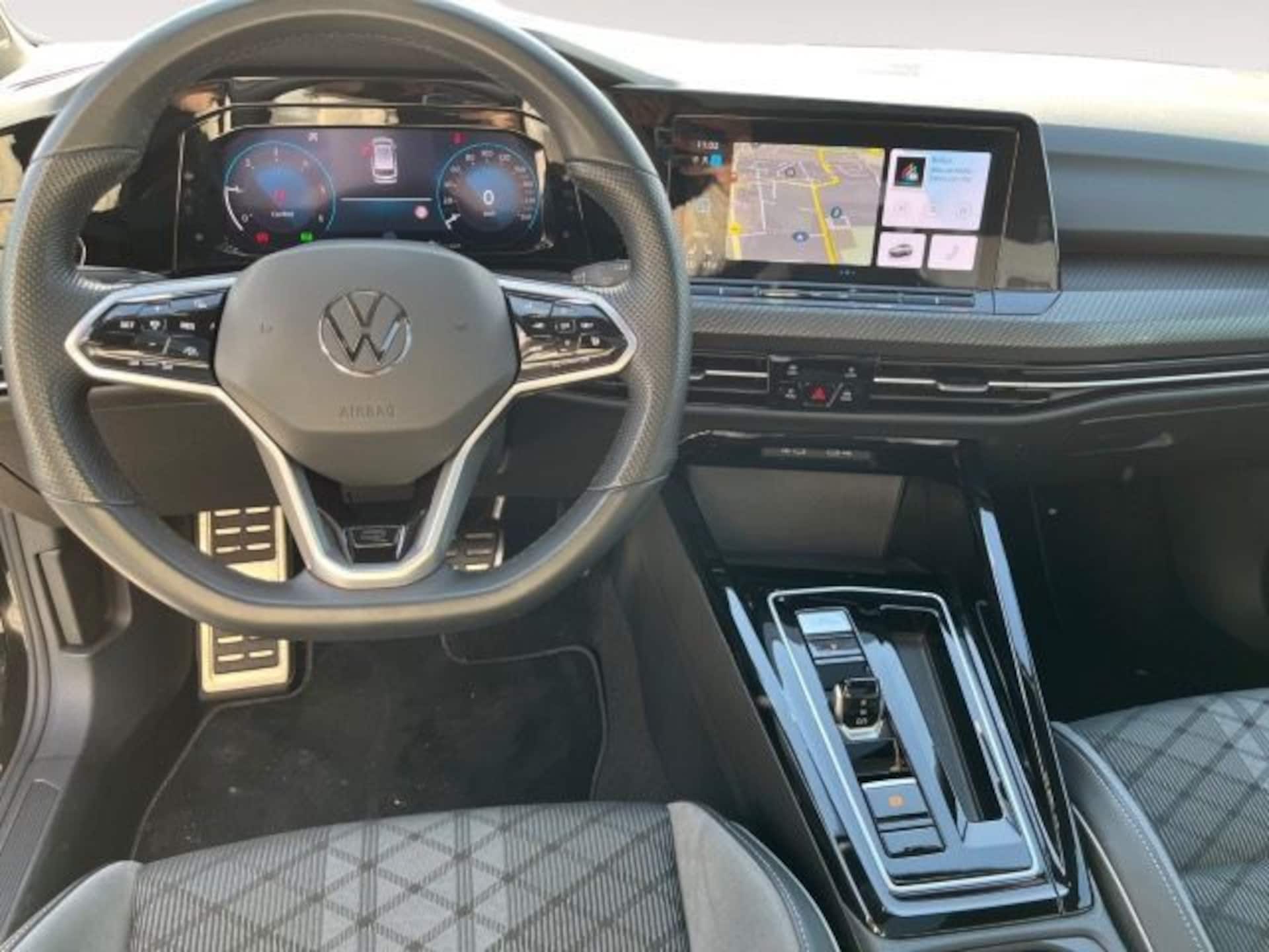 Volkswagen Golf Variant R-Line