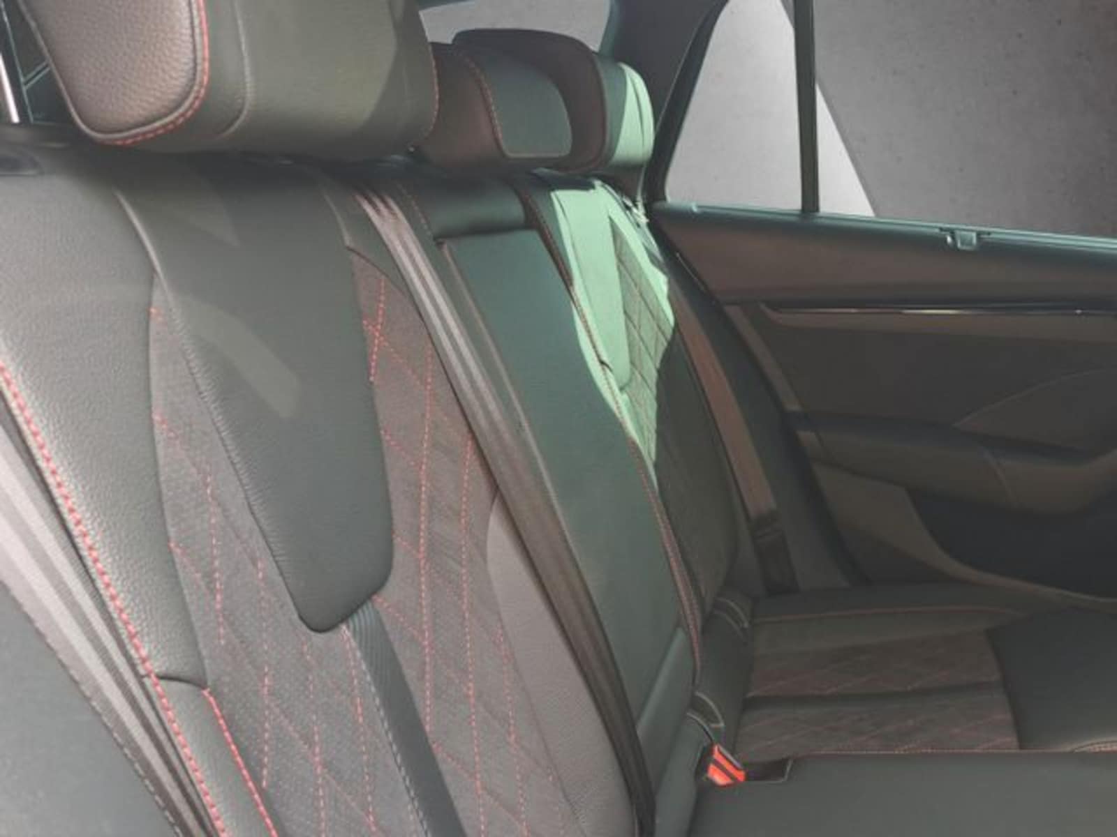 Škoda Octavia Combi – Bild 9