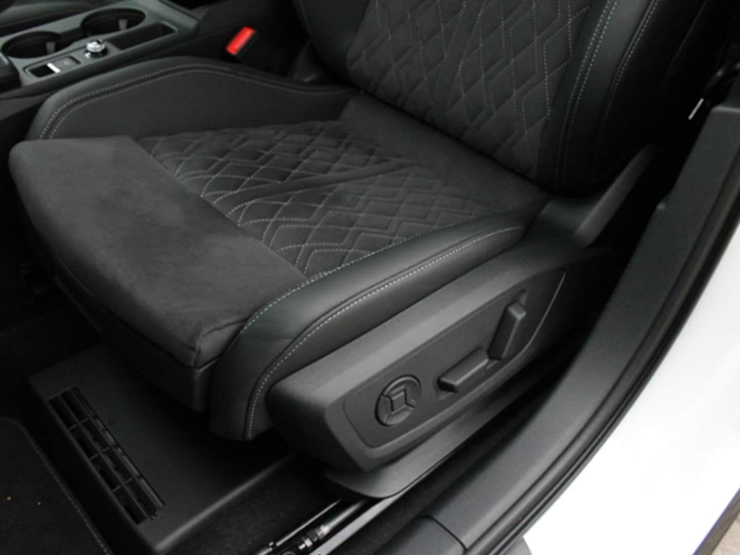 Bild über Audi A3 Sportback TFSI 110 kW S tronic - für weitere Informationen kontaktieren Sie den Audi Partner