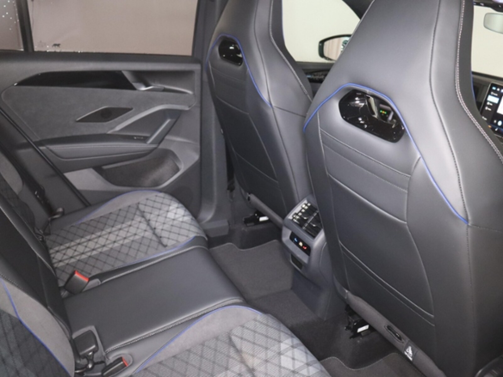 Volkswagen Tiguan – Bild 11